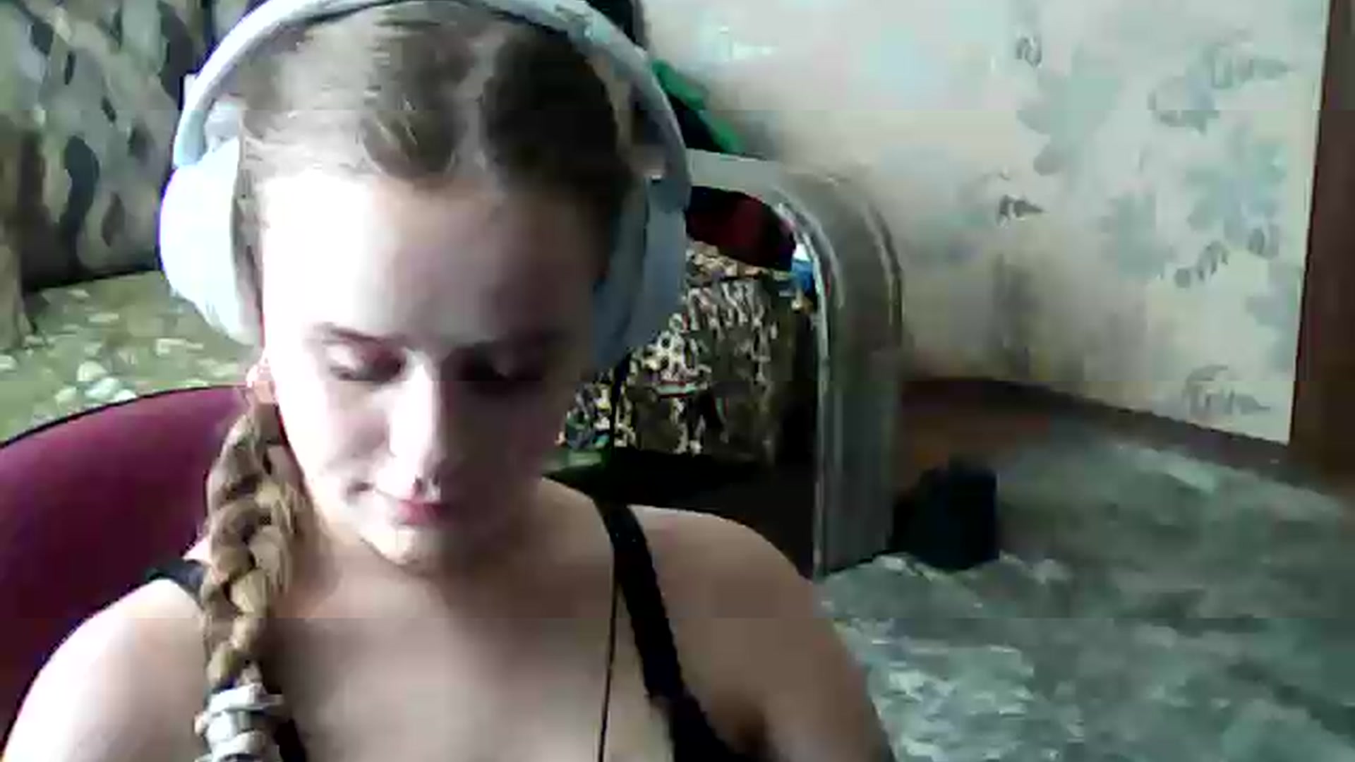 Gallery image thumbnail from ViennaLuxor's myfreecams stream on, 08/11/2026, 15:44 image 15 of 20