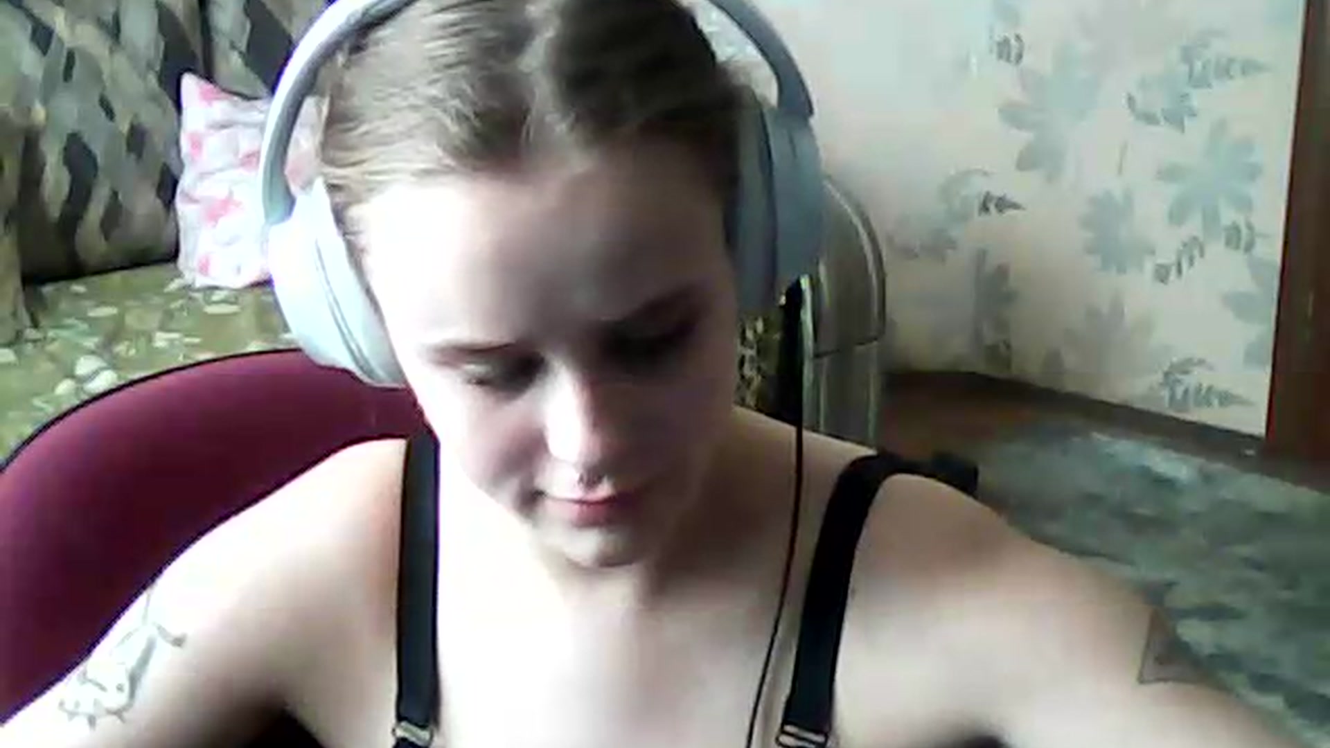 Gallery image thumbnail from ViennaLuxor's myfreecams stream on, 08/11/2026, 15:44 image 7 of 20