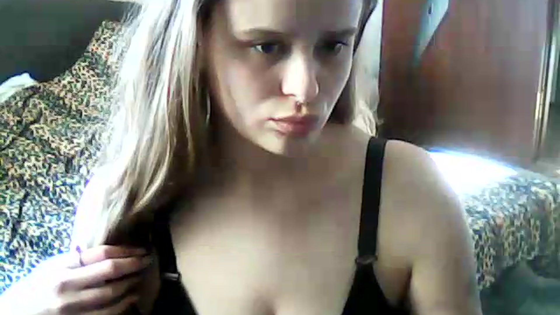 Gallery image thumbnail from ViennaLuxor's myfreecams stream on, 08/12/2026, 15:31 image 15 of 20