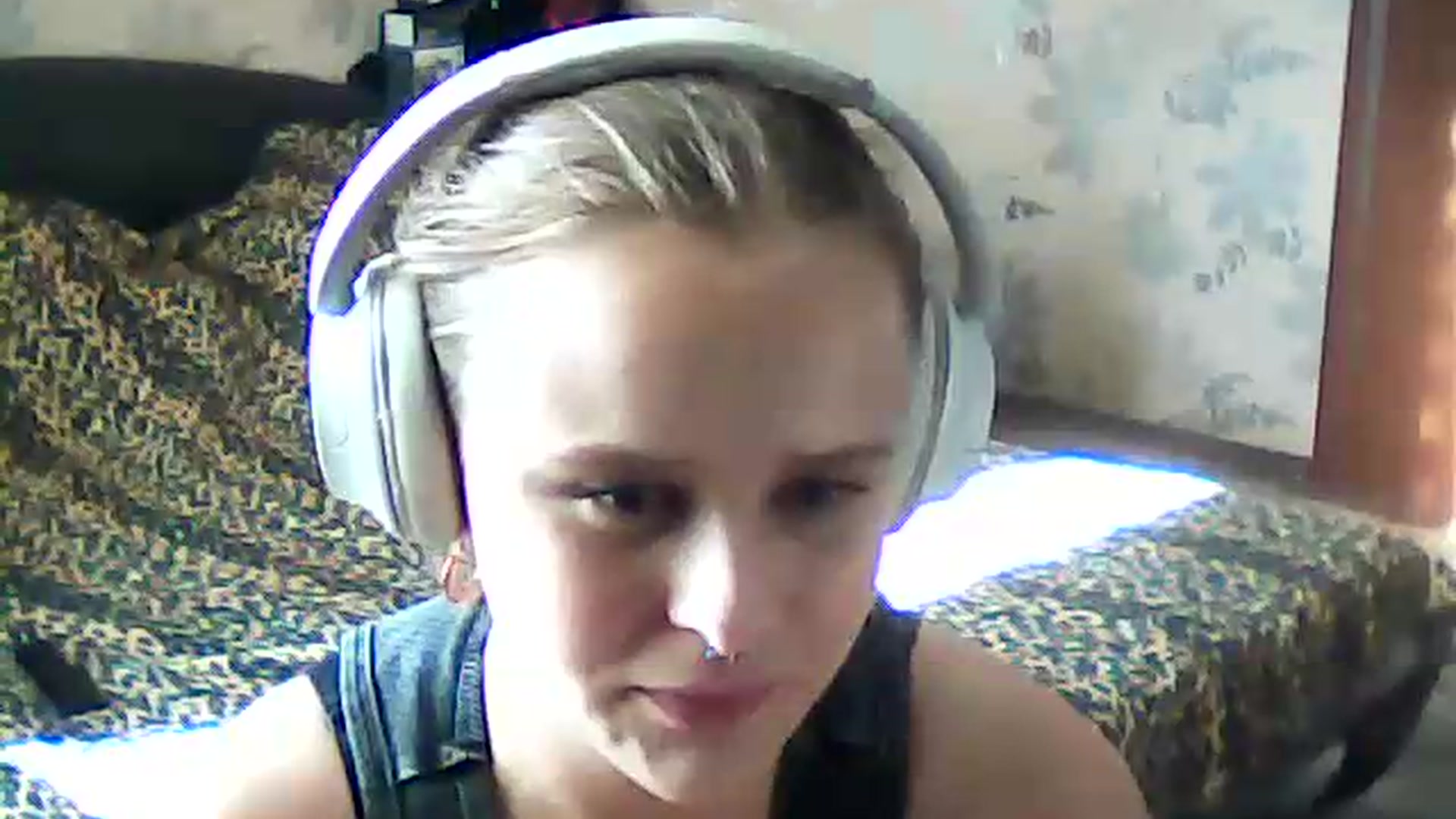 Gallery image thumbnail from ViennaLuxor's myfreecams stream on, 08/15/2026, 15:27 image 9 of 20
