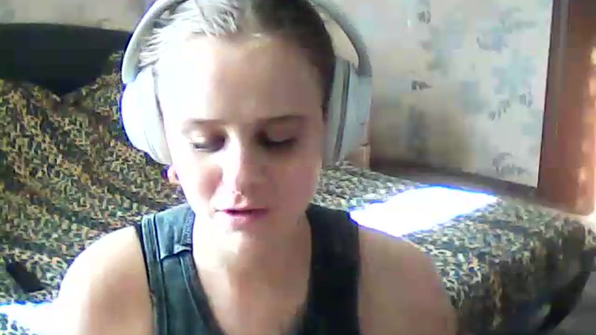 Gallery image thumbnail from ViennaLuxor's myfreecams stream on, 08/15/2026, 15:27 image 8 of 20