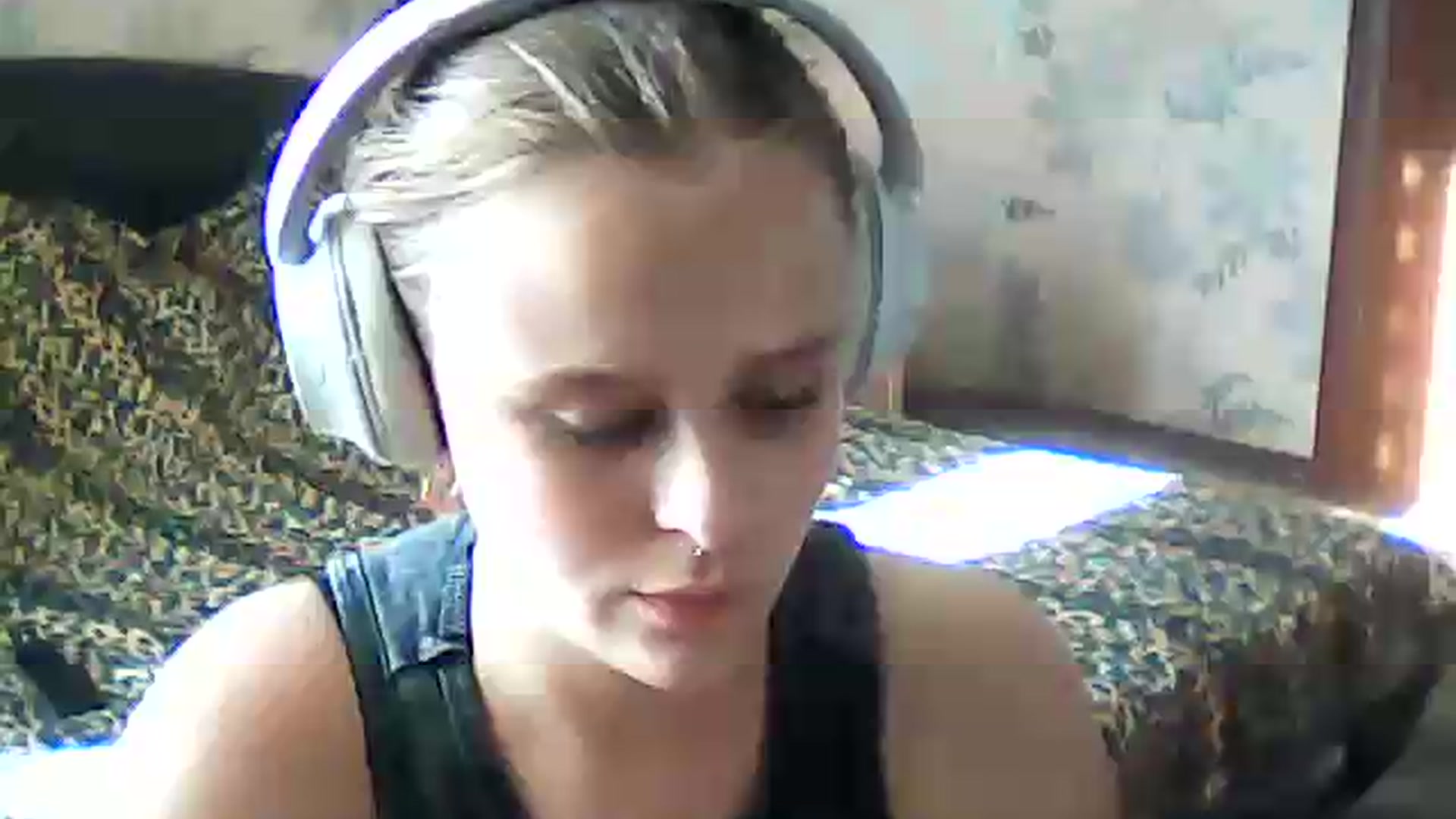 Gallery image thumbnail from ViennaLuxor's myfreecams stream on, 08/15/2026, 15:27 image 1 of 20