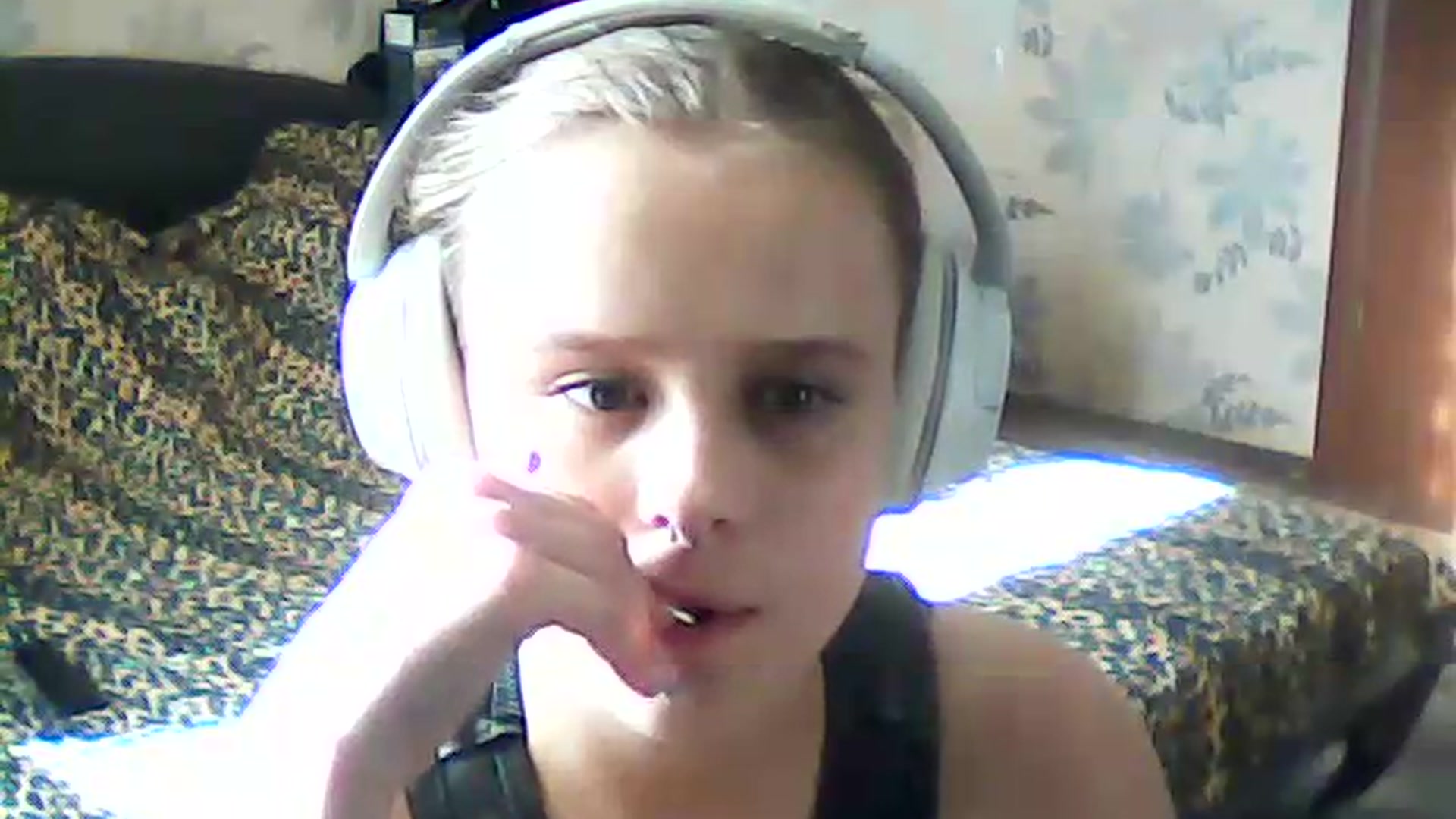 Gallery image thumbnail from ViennaLuxor's myfreecams stream on, 08/15/2026, 15:27 image 11 of 20
