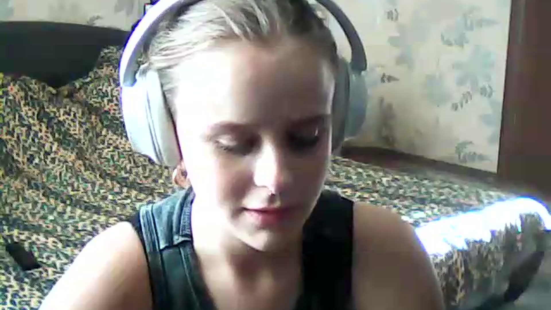 Gallery image thumbnail from ViennaLuxor's myfreecams stream on, 08/15/2026, 16:17 image 8 of 20