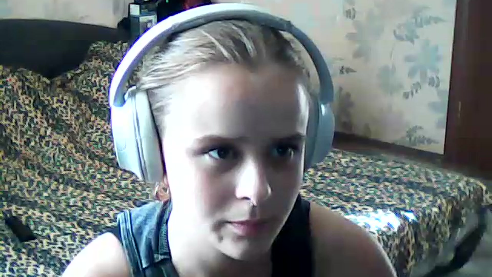 Gallery image thumbnail from ViennaLuxor's myfreecams stream on, 08/15/2026, 16:17 image 16 of 20