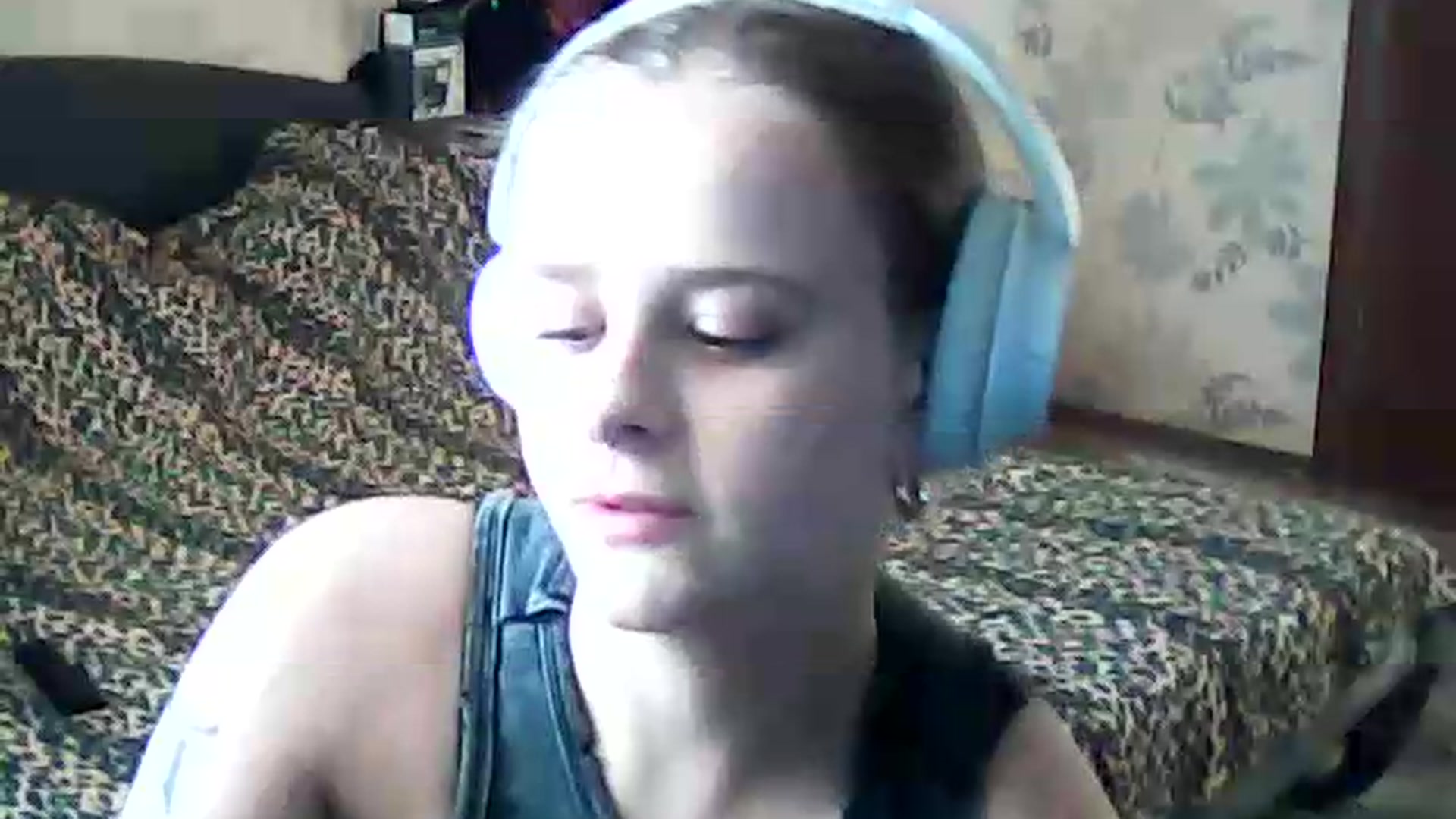 Gallery image thumbnail from ViennaLuxor's myfreecams stream on, 08/15/2026, 17:00 image 9 of 20