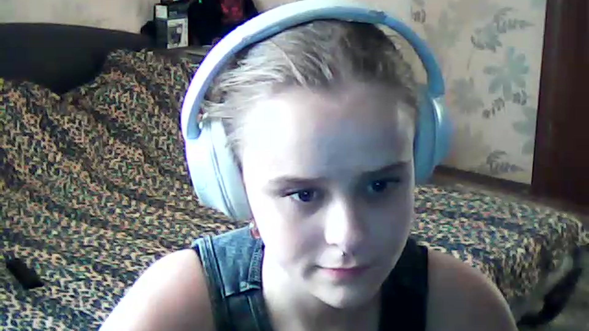 Gallery image thumbnail from ViennaLuxor's myfreecams stream on, 08/15/2026, 17:00 image 11 of 20