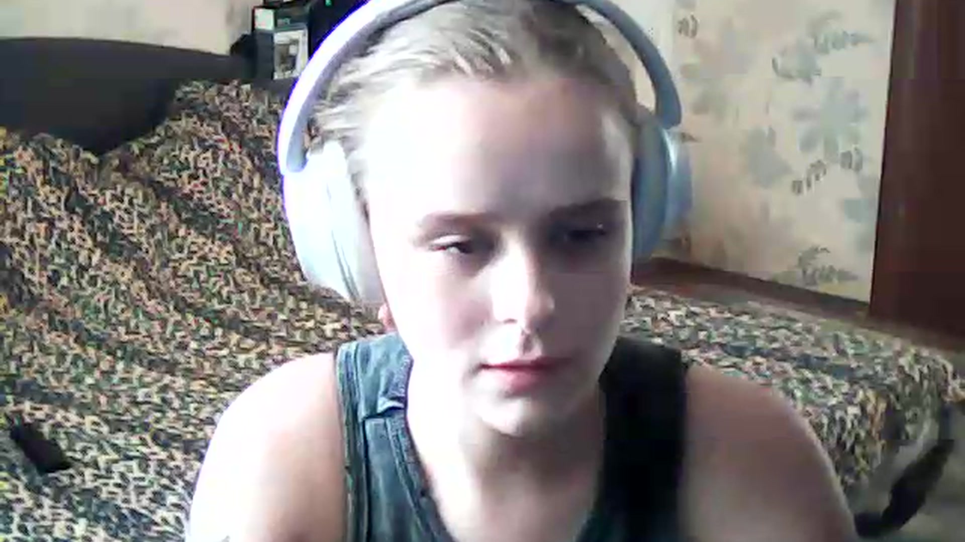 Gallery image thumbnail from ViennaLuxor's myfreecams stream on, 08/15/2026, 17:00 image 5 of 20