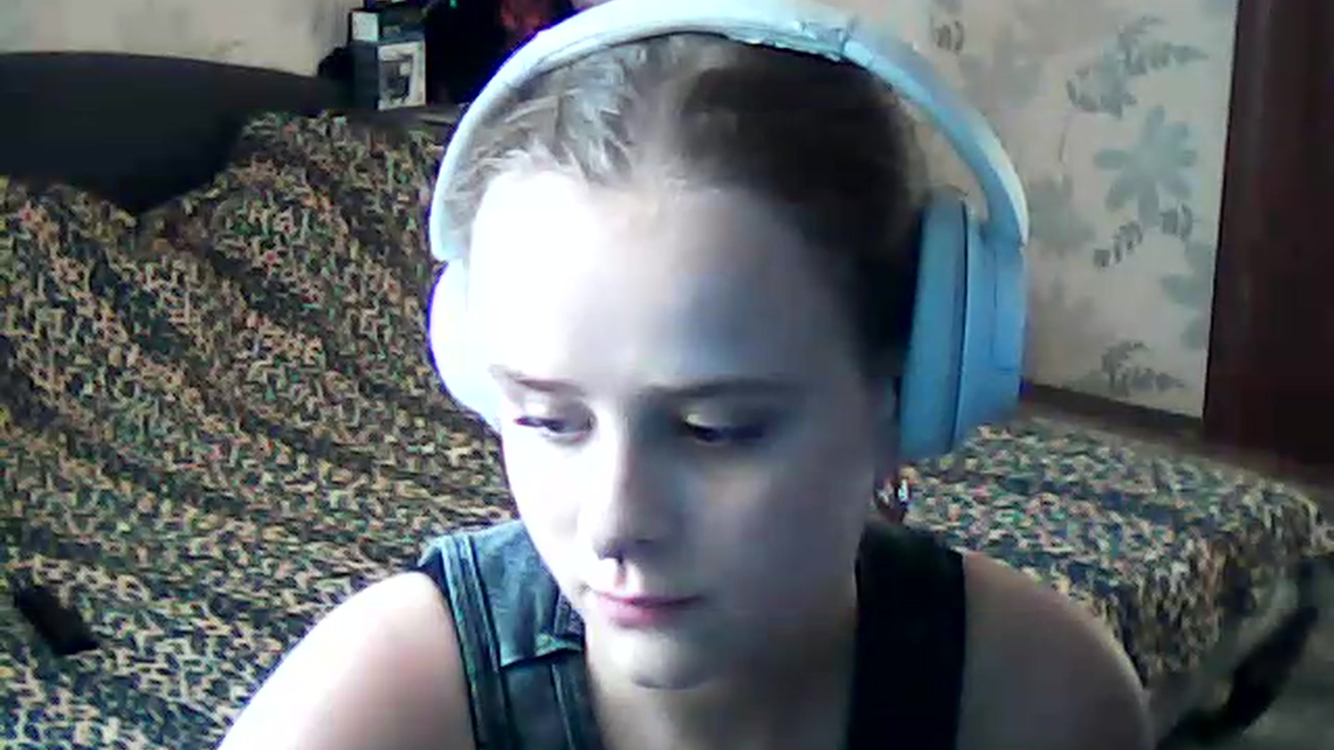 Gallery image thumbnail from ViennaLuxor's myfreecams stream on, 08/15/2026, 17:00 image 10 of 20