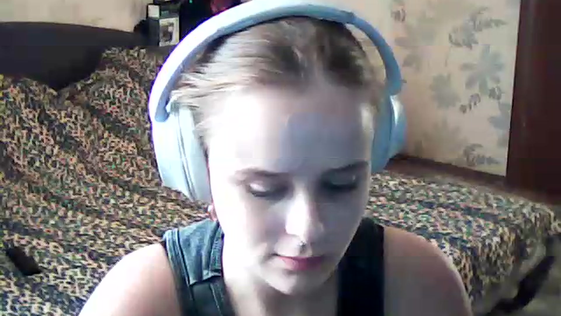 Gallery image thumbnail from ViennaLuxor's myfreecams stream on, 08/15/2026, 17:00 image 13 of 20