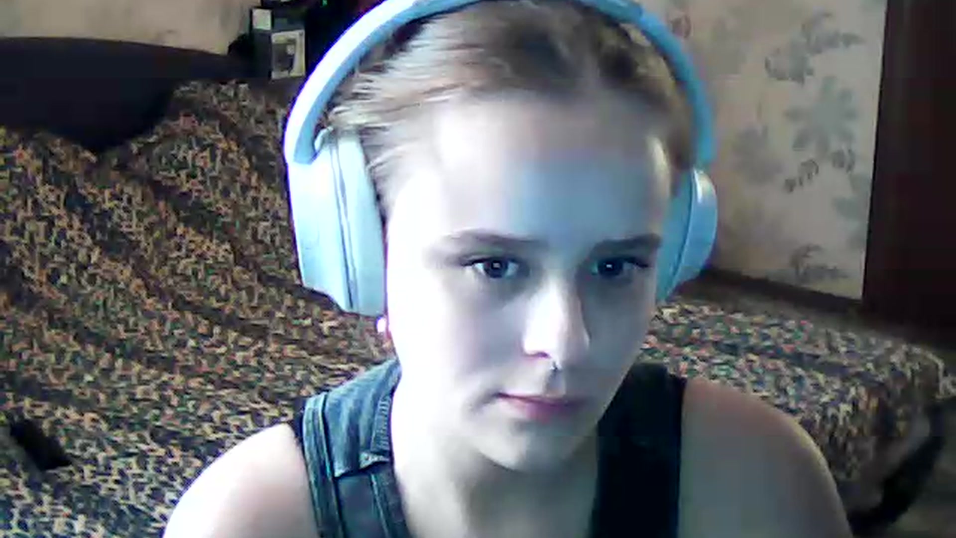 Gallery image thumbnail from ViennaLuxor's myfreecams stream on, 08/15/2026, 17:00 image 20 of 20