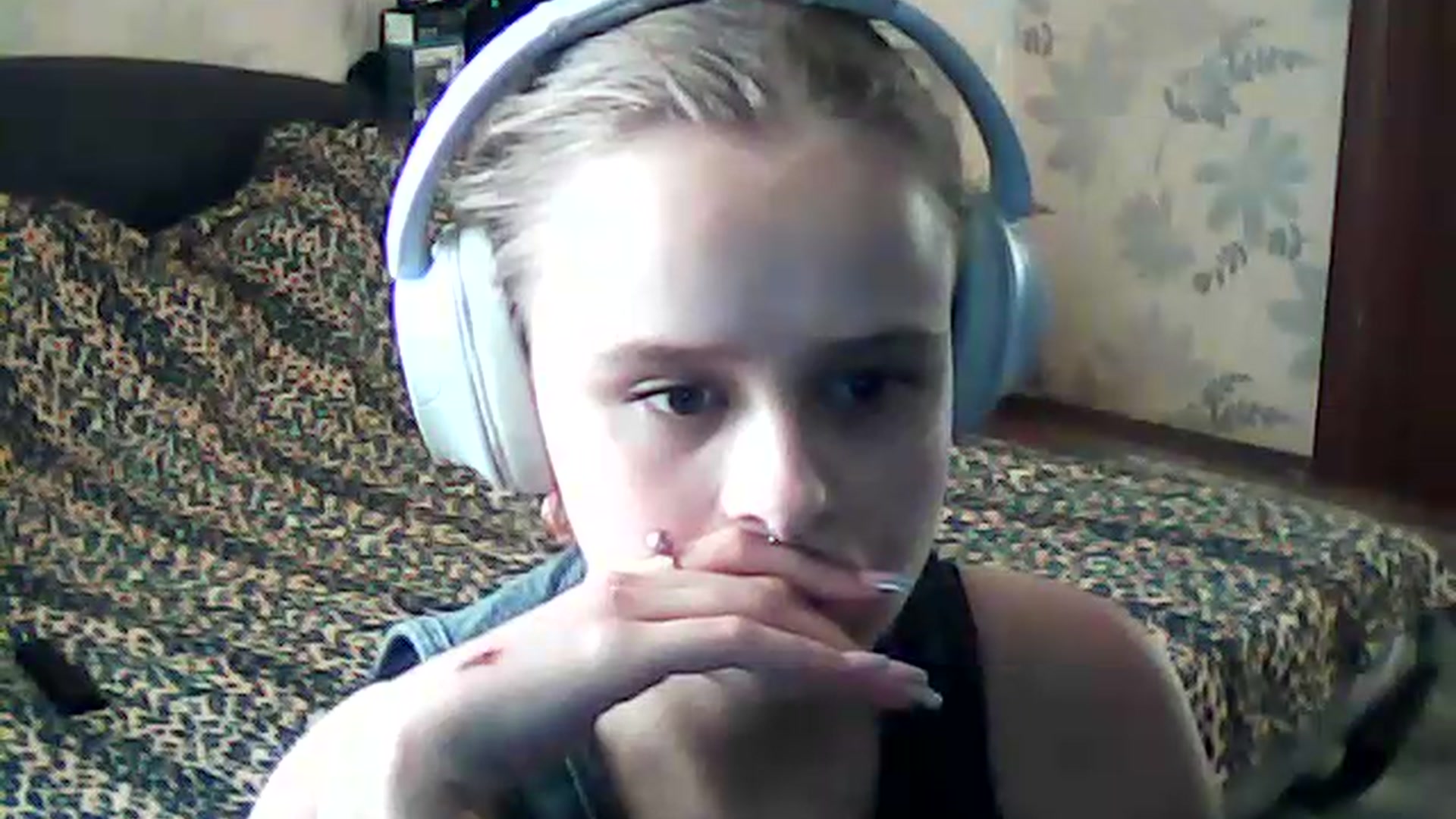 Gallery image thumbnail from ViennaLuxor's myfreecams stream on, 08/15/2026, 17:00 image 7 of 20