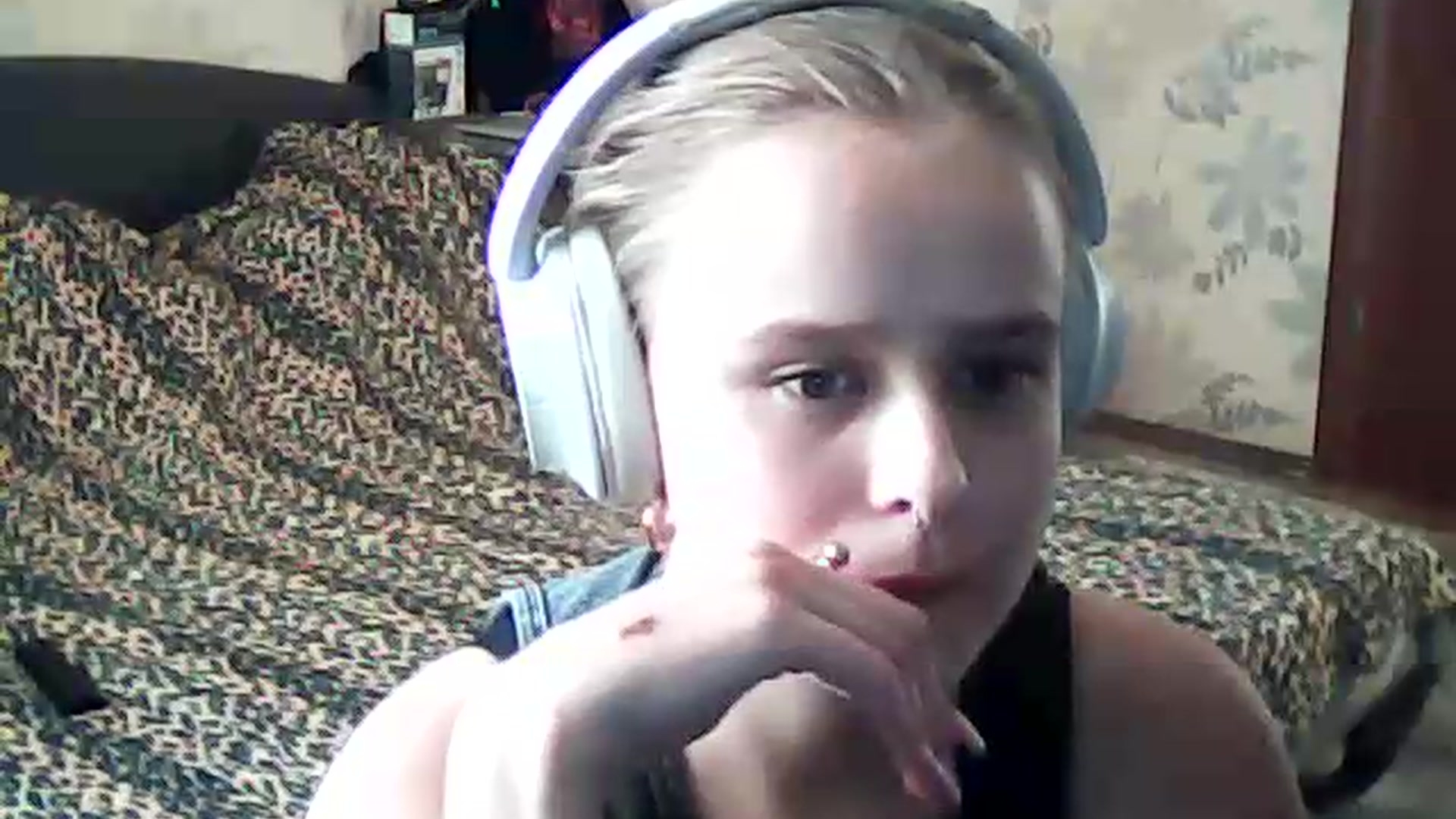 Gallery image thumbnail from ViennaLuxor's myfreecams stream on, 08/15/2026, 17:00 image 4 of 20