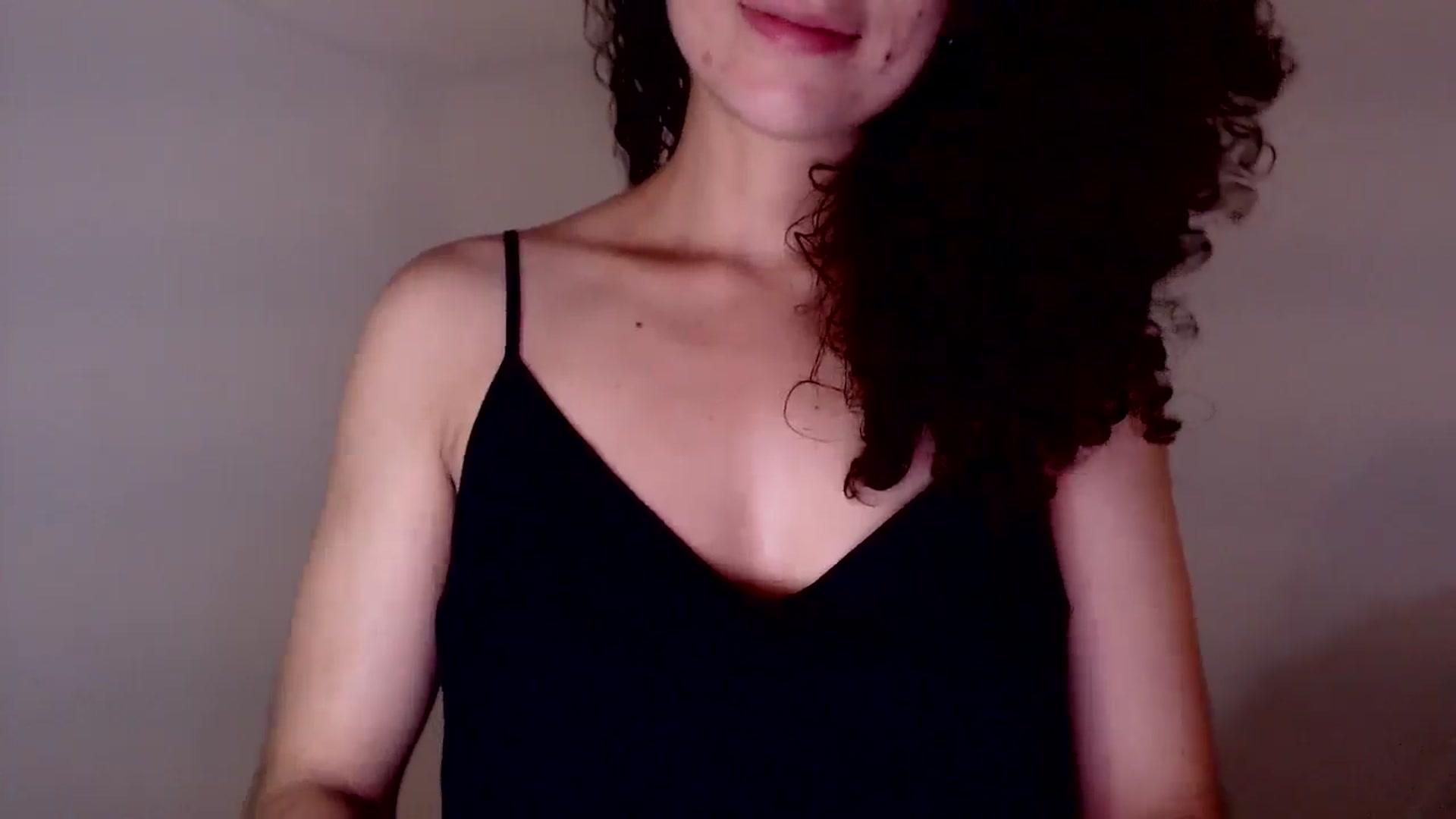 Gallery image thumbnail from Viio_Lettt__'s myfreecams stream on, 05/08/2025, 17:53 image 16 of 20