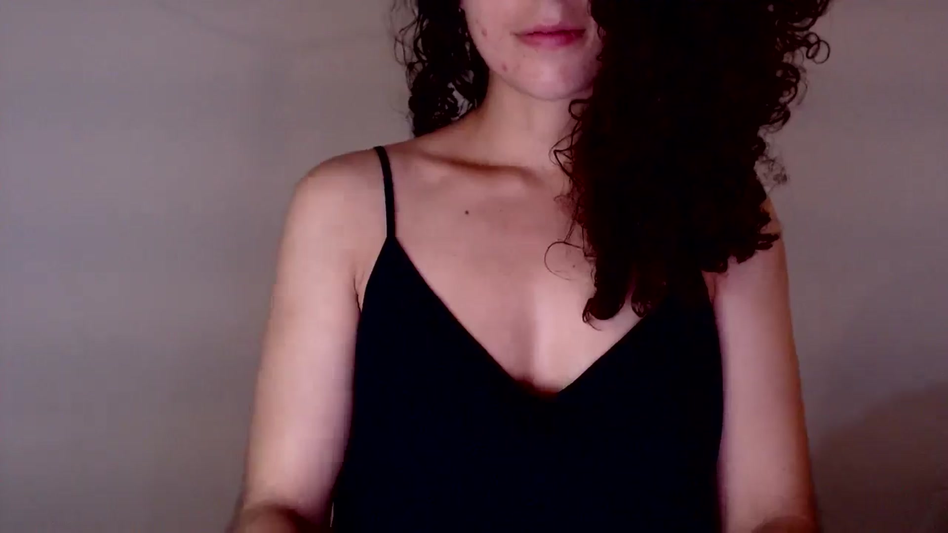Gallery image thumbnail from Viio_Lettt__'s myfreecams stream on, 05/08/2025, 17:53 image 17 of 20
