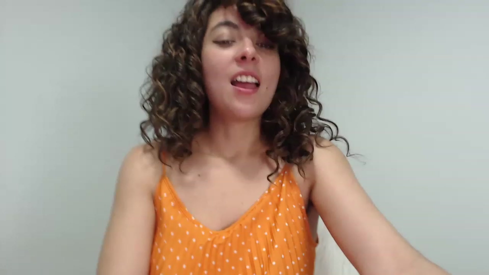 Gallery image thumbnail from Viiolet's myfreecams stream on, 12/30/2022, 18:28 image 10 of 20