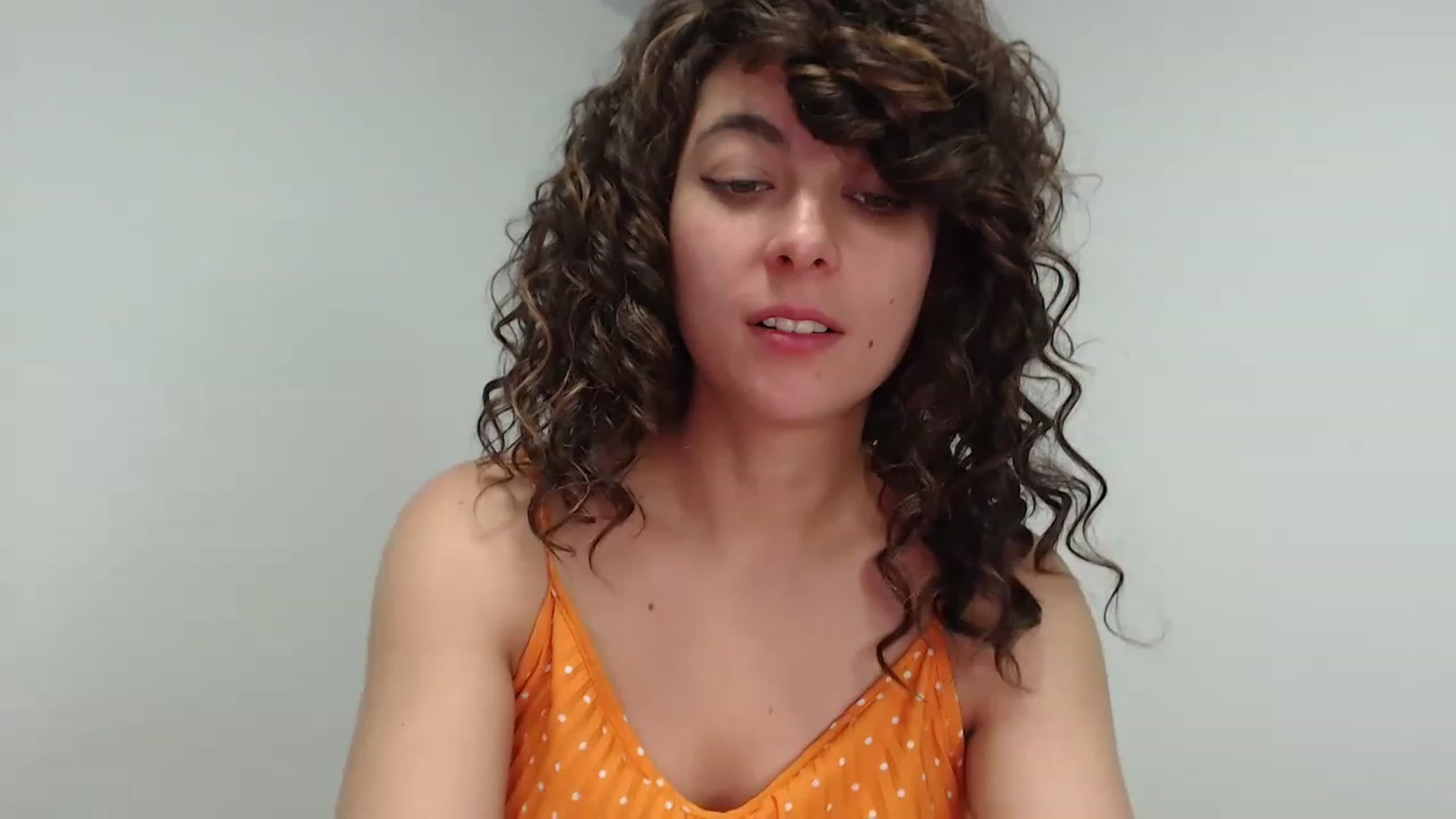 Gallery image thumbnail from Viiolet's myfreecams stream on, 12/30/2022, 18:28 image 13 of 20