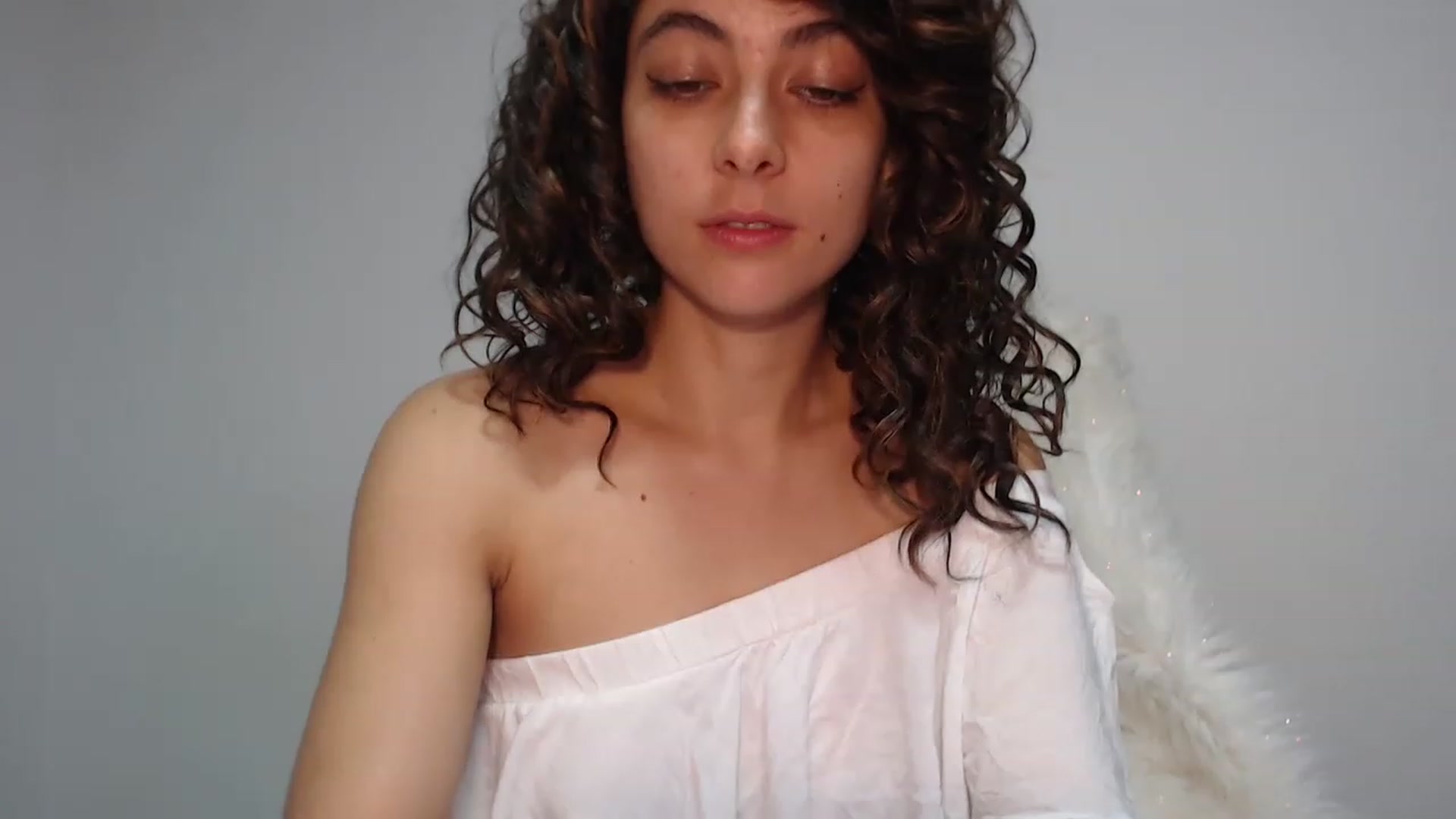 Gallery image thumbnail from Viiolet's myfreecams stream on, 03/23/2023, 15:25 image 19 of 20