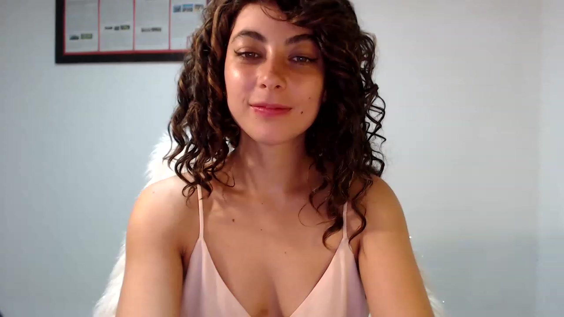 Gallery image thumbnail from Viiolet's myfreecams stream on, 05/07/2023, 16:57 image 1 of 20