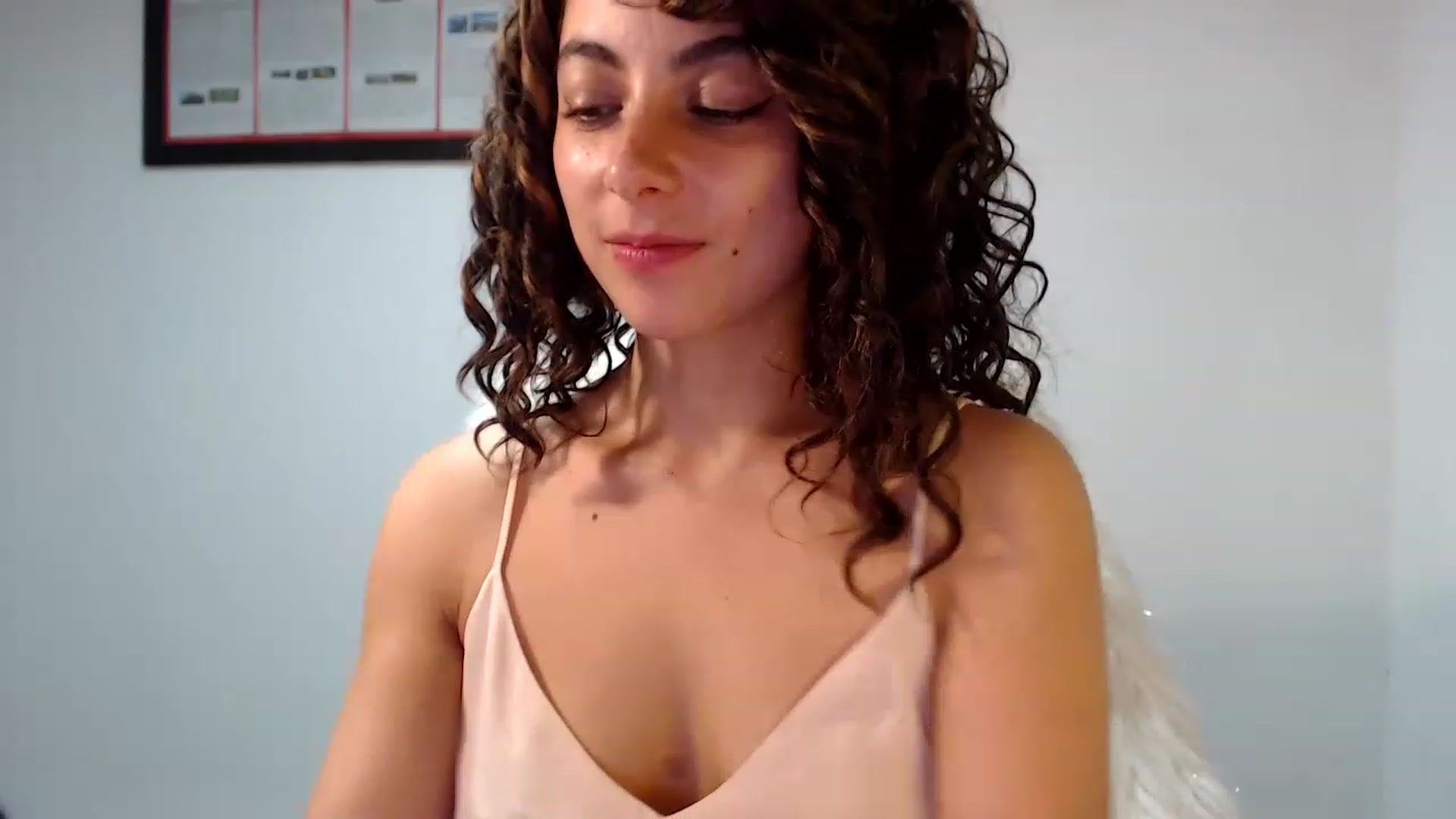 Gallery image thumbnail from Viiolet's myfreecams stream on, 05/07/2023, 16:57 image 11 of 20
