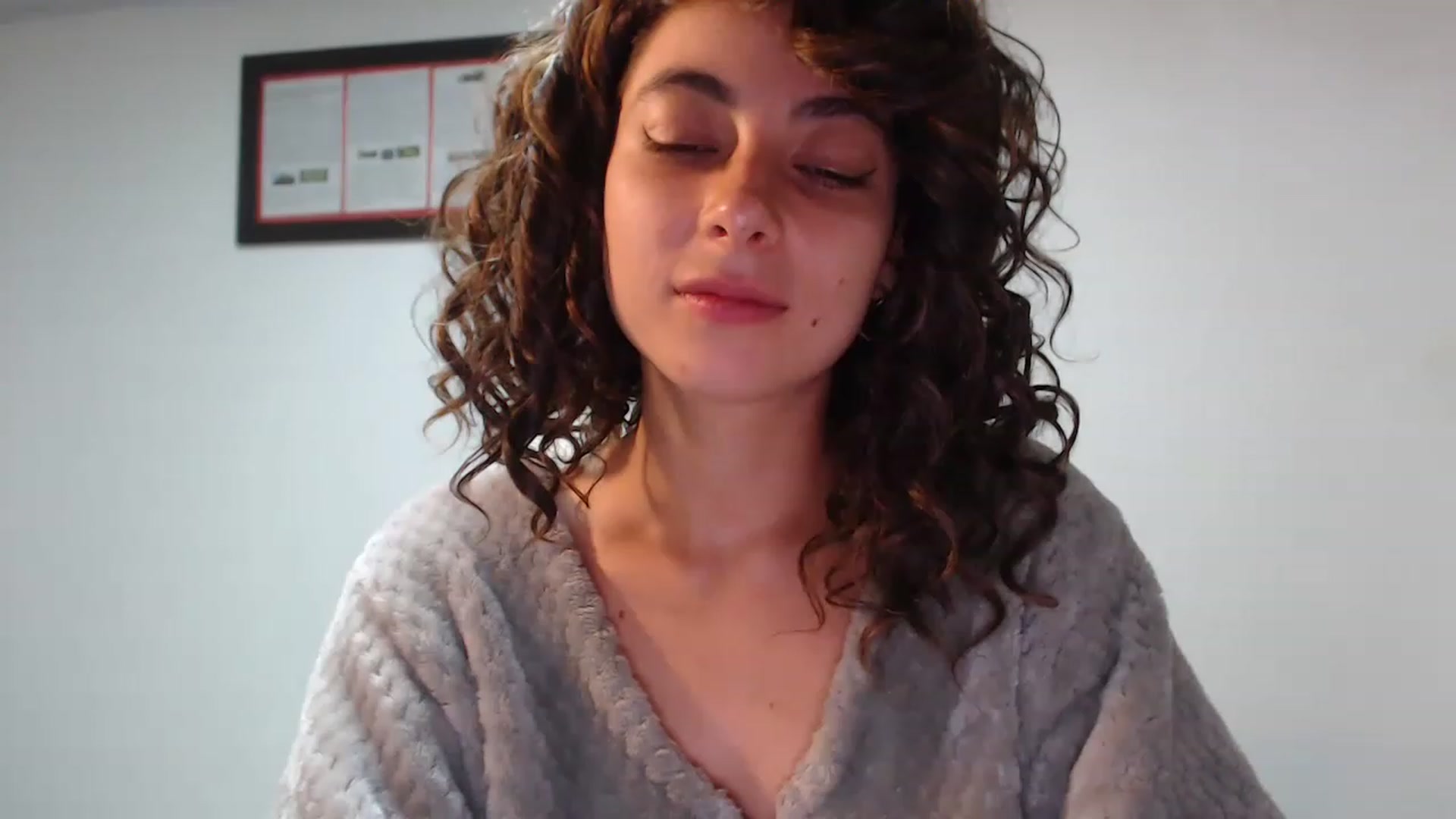 Gallery image thumbnail from Viiolet's myfreecams stream on, 05/24/2023, 03:42 image 7 of 20