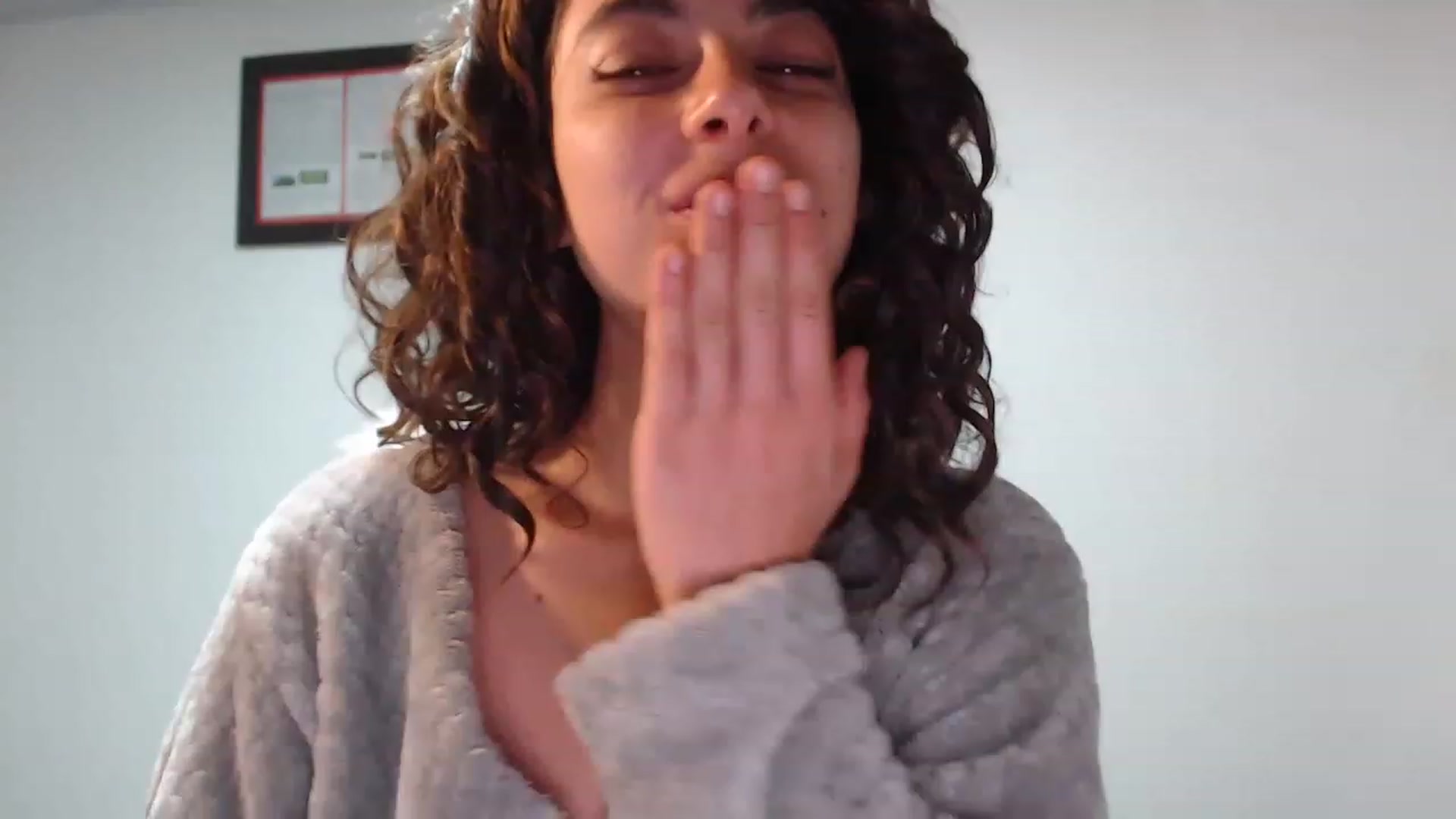 Gallery image thumbnail from Viiolet's myfreecams stream on, 05/24/2023, 03:42 image 3 of 20