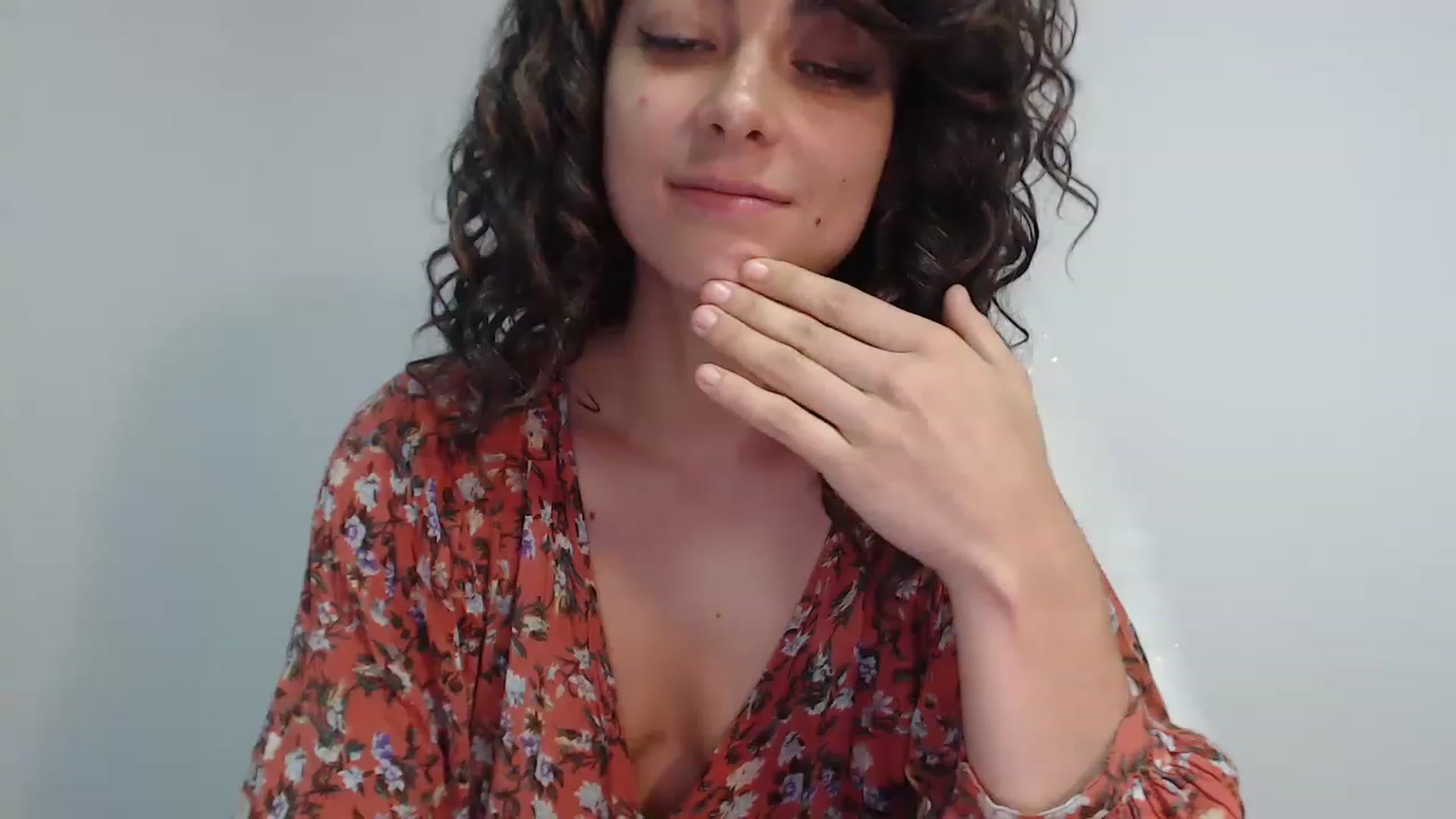 Gallery image thumbnail from Viiolet's myfreecams stream on, 06/02/2023, 19:37 image 6 of 20