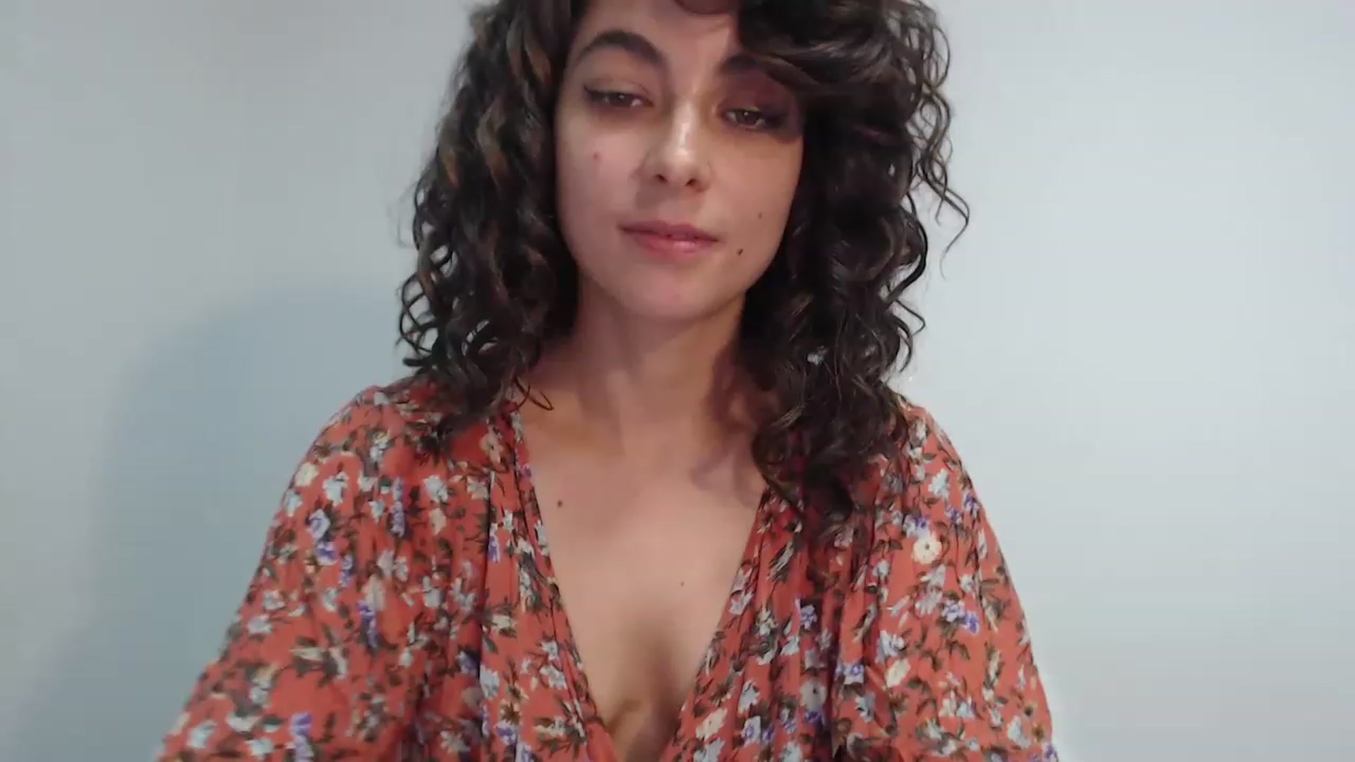 Gallery image thumbnail from Viiolet's myfreecams stream on, 06/02/2023, 19:37 image 1 of 20
