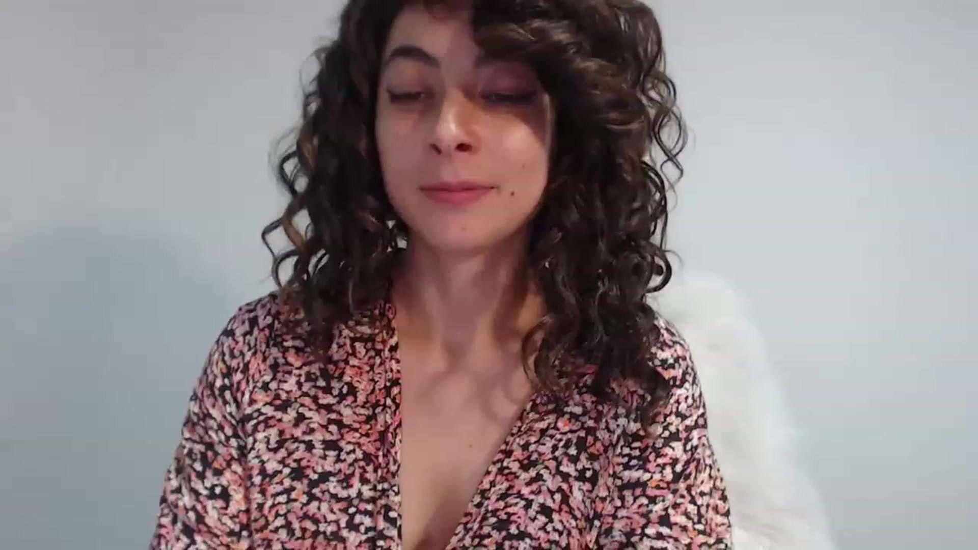 Gallery image thumbnail from Viiolet's myfreecams stream on, 06/03/2023, 16:32 image 11 of 20