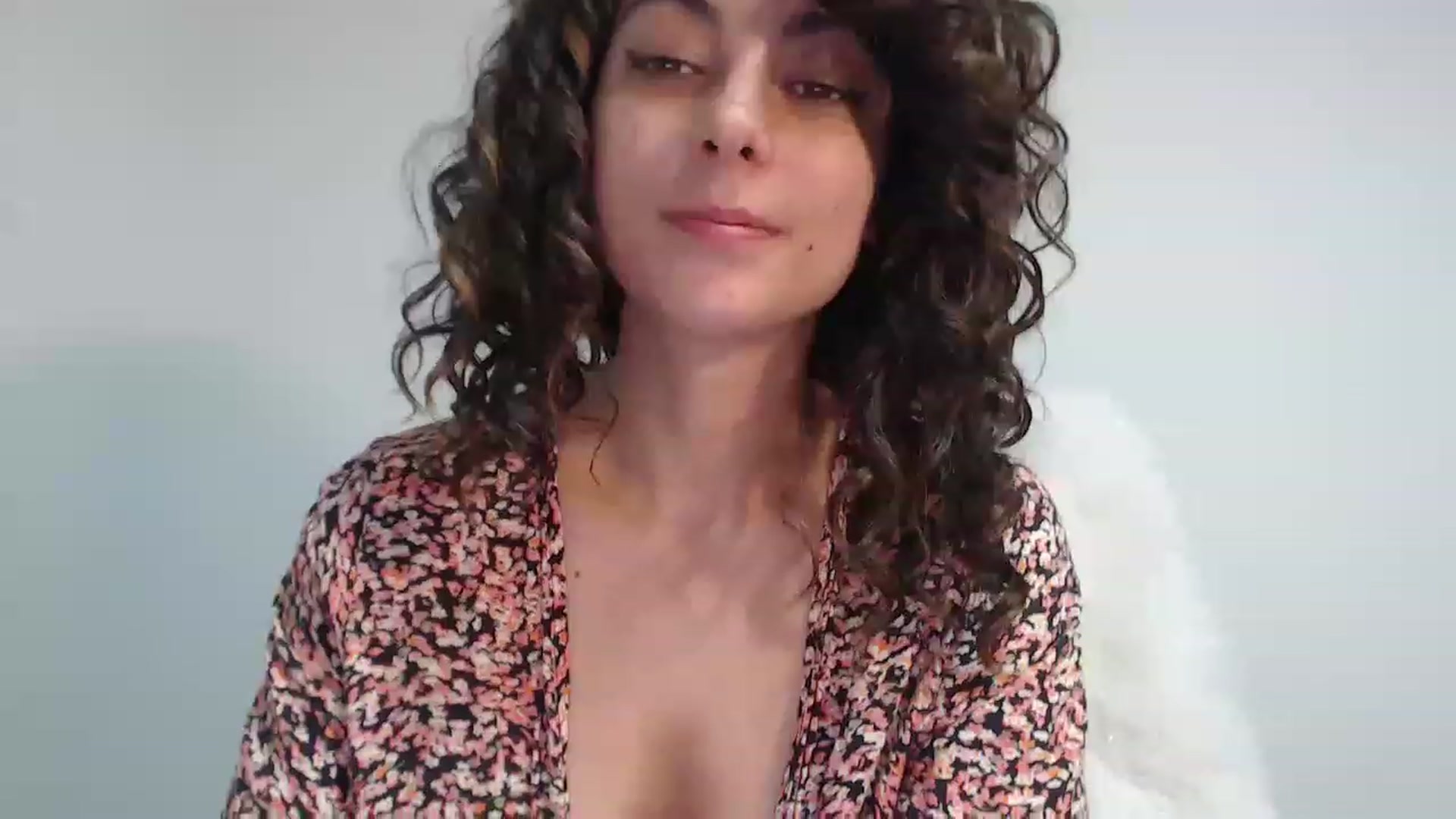 Gallery image thumbnail from Viiolet's myfreecams stream on, 06/03/2023, 16:32 image 17 of 20
