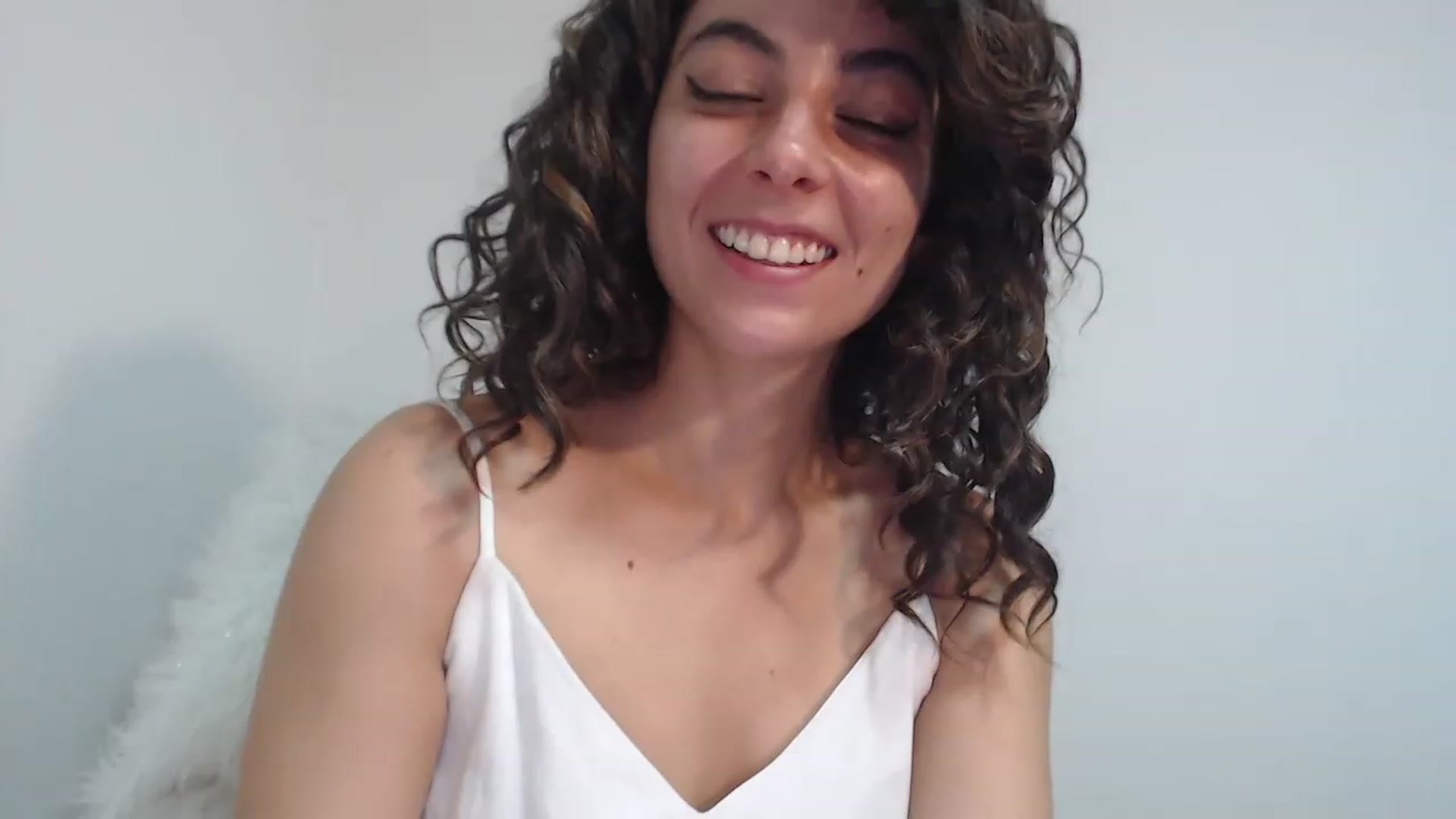 Gallery image thumbnail from Viiolet's myfreecams stream on, 06/12/2023, 17:24 image 3 of 20