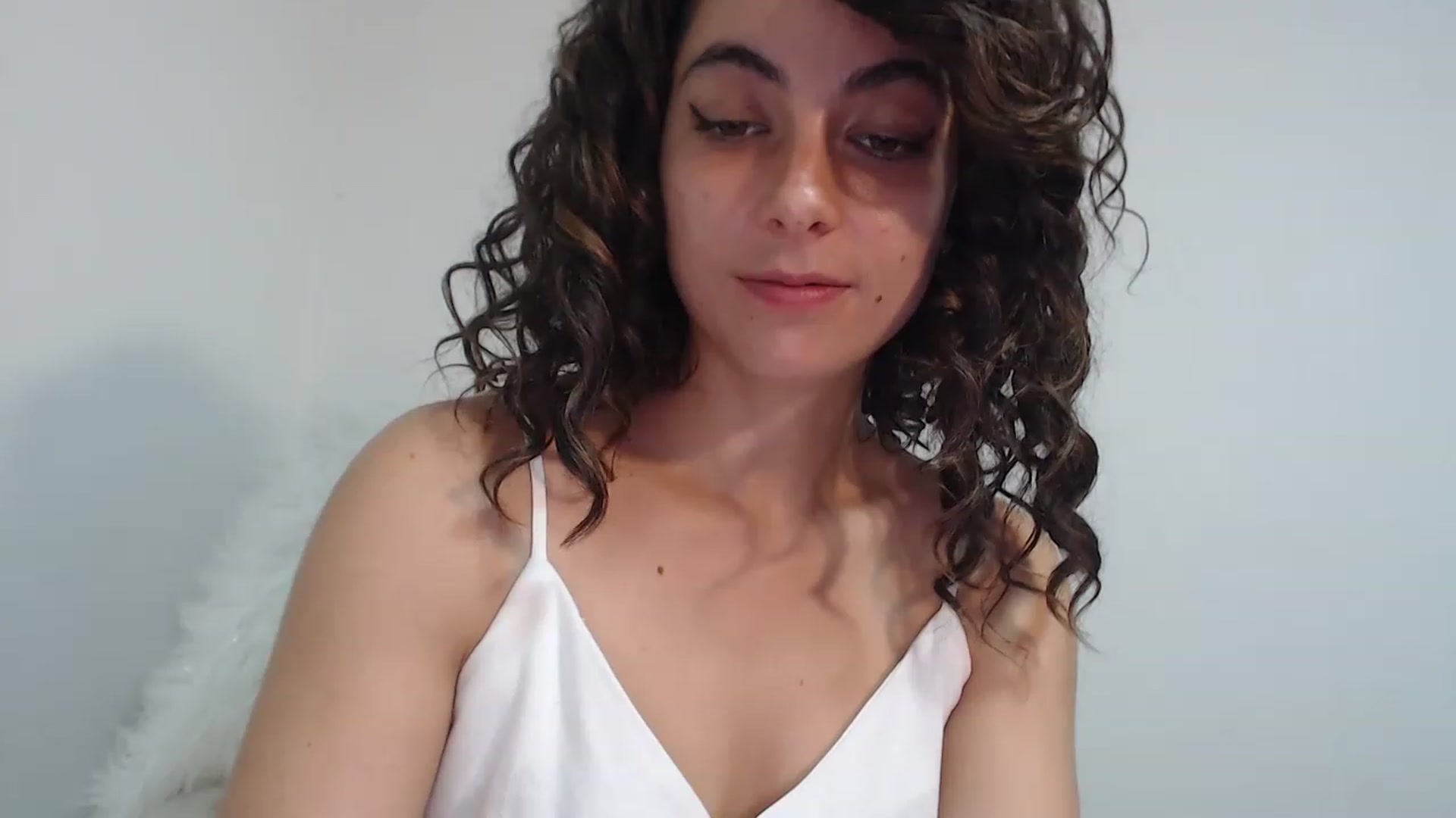 Gallery image thumbnail from Viiolet's myfreecams stream on, 06/12/2023, 17:24 image 12 of 20