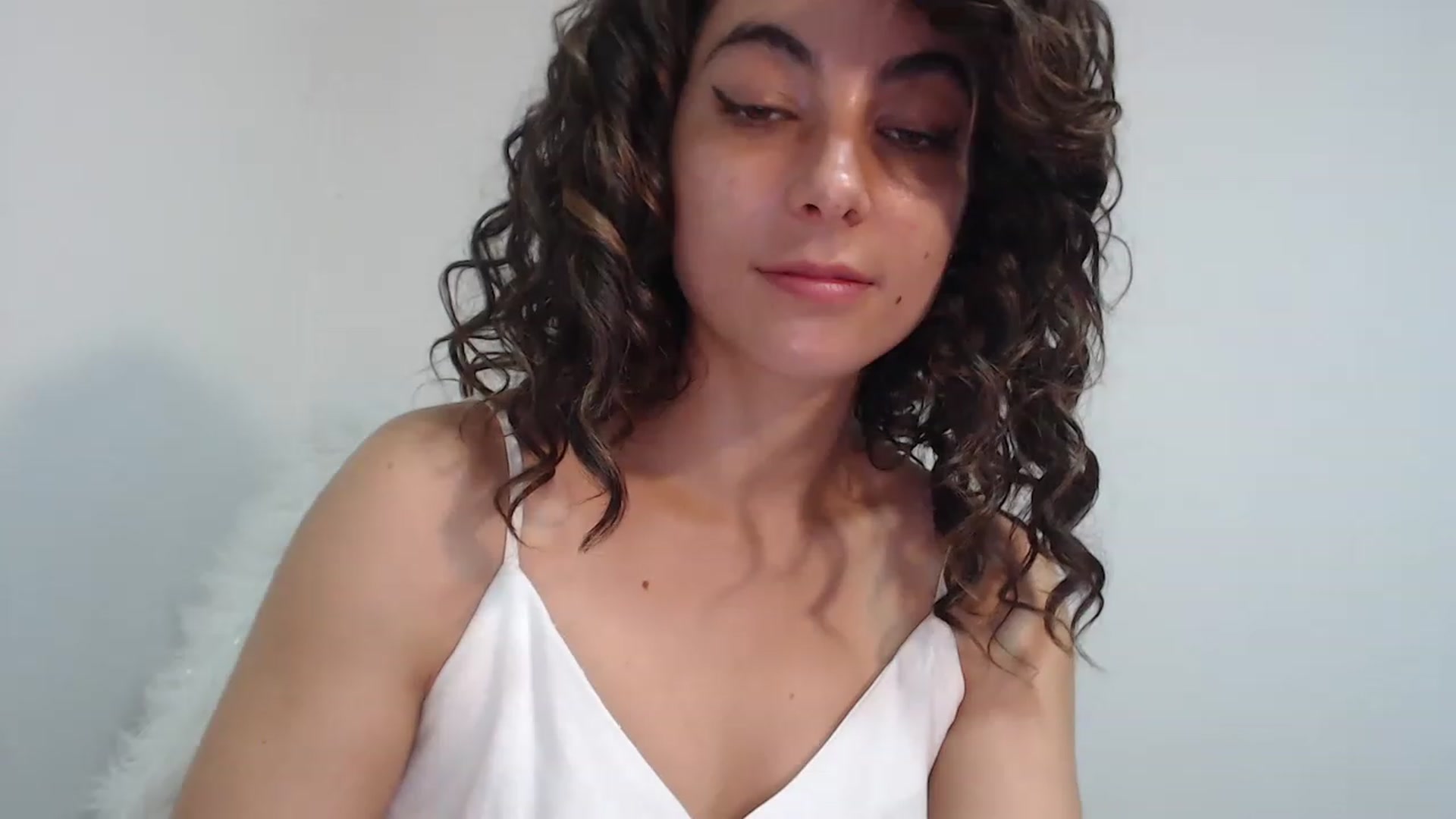 Gallery image thumbnail from Viiolet's myfreecams stream on, 06/12/2023, 17:24 image 19 of 20