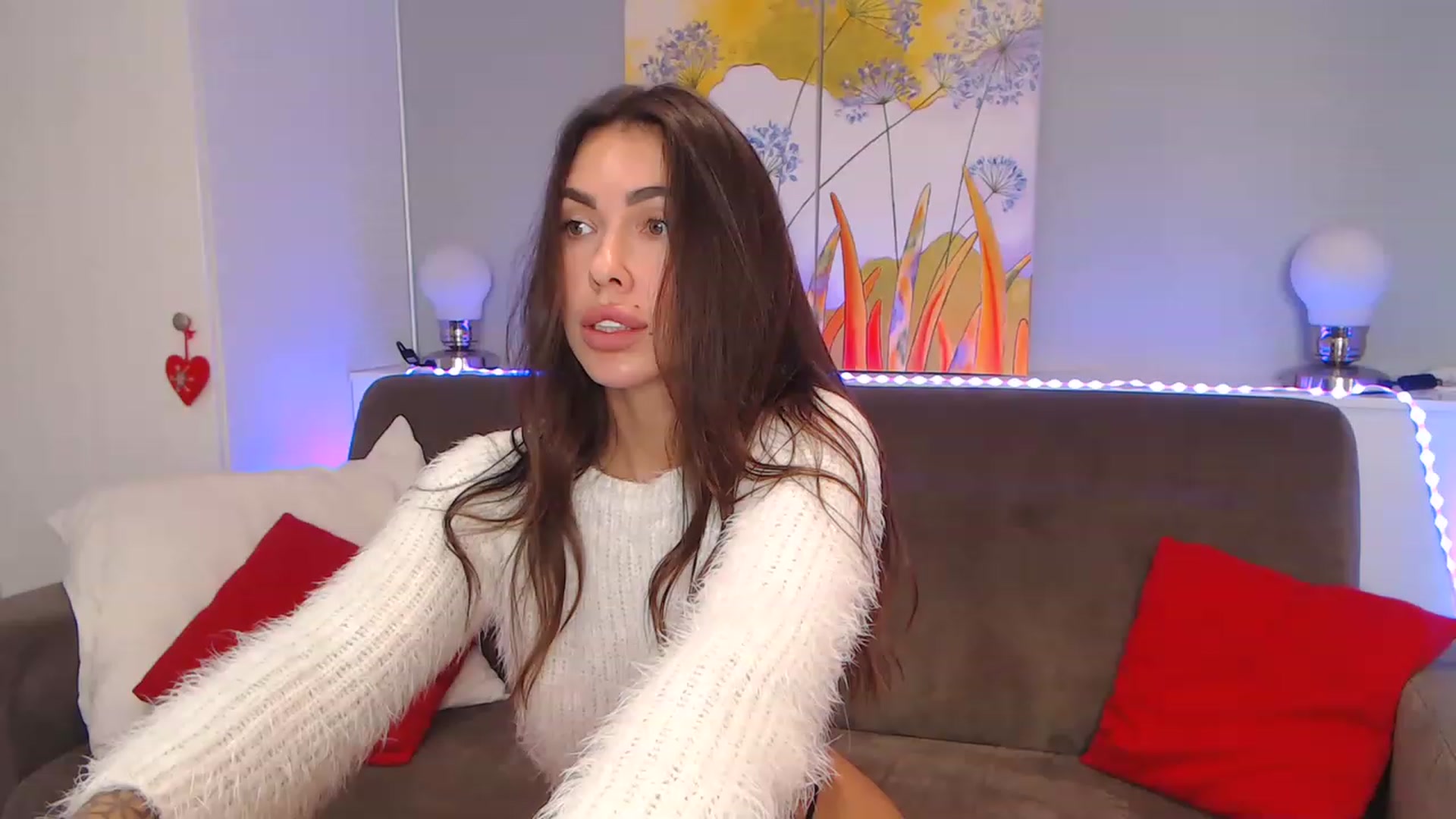 Gallery image thumbnail from VikiEvans's myfreecams stream on, 11/15/2022, 16:27 image 5 of 20