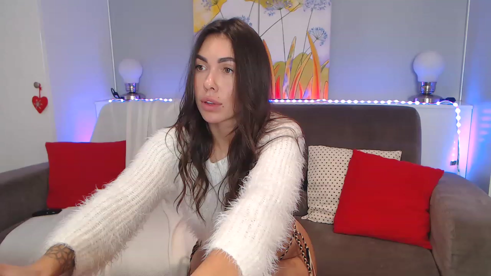 Gallery image thumbnail from VikiEvans's myfreecams stream on, 11/20/2022, 20:23 image 9 of 20