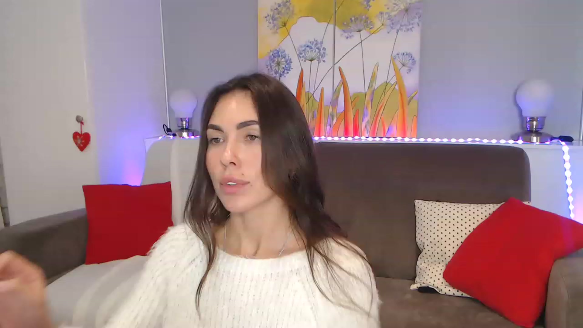 Gallery image thumbnail from VikiEvans's myfreecams stream on, 11/21/2022, 21:39 image 15 of 20