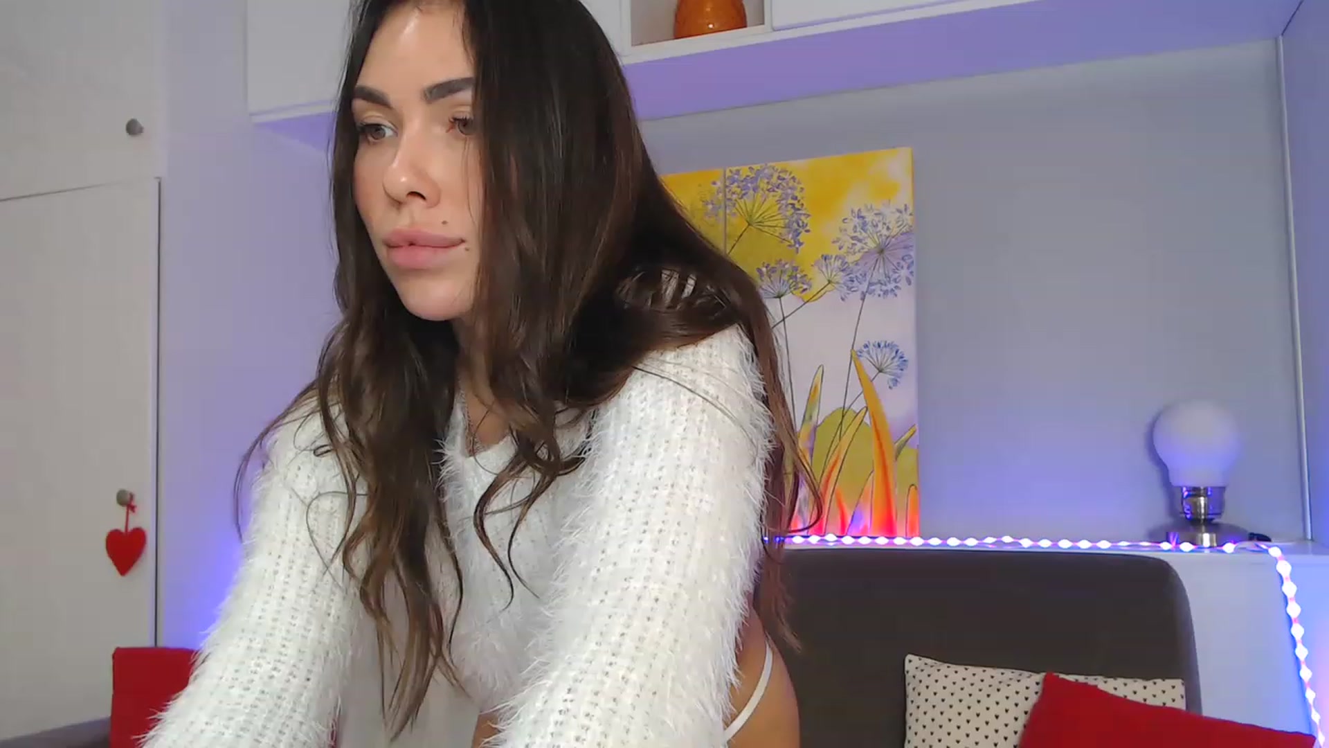 Gallery image thumbnail from VikiEvans's myfreecams stream on, 12/04/2022, 17:21 image 1 of 20