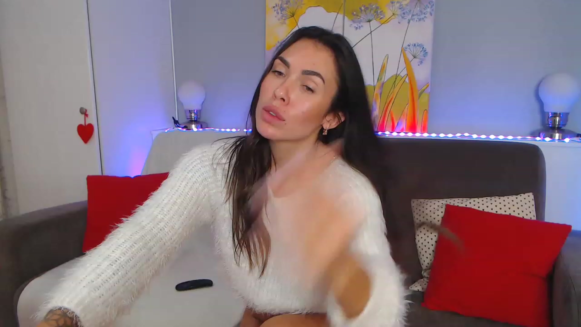 Gallery image thumbnail from VikiEvans's myfreecams stream on, 12/04/2022, 22:43 image 14 of 20