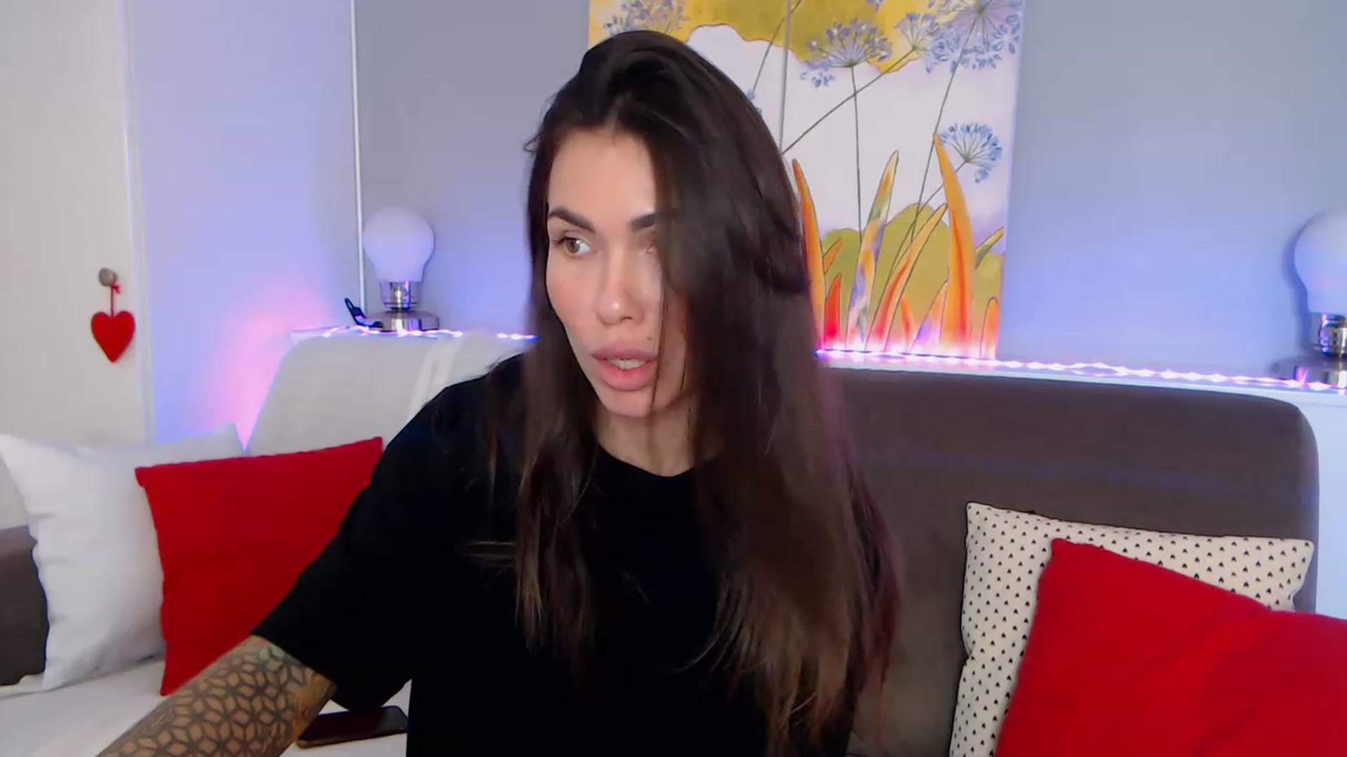 Gallery image thumbnail from VikiEvans's myfreecams stream on, 12/06/2022, 18:44 image 13 of 20