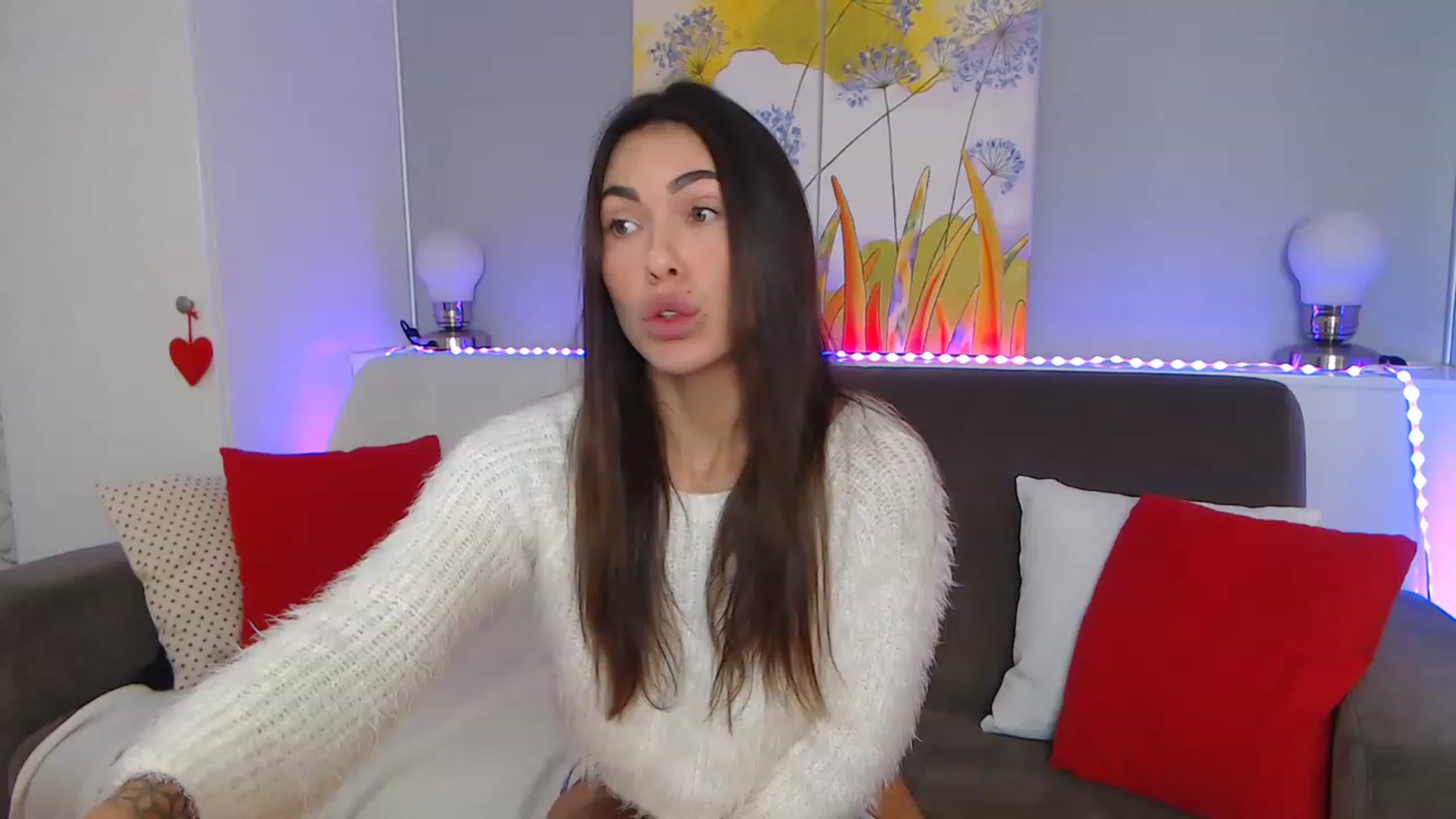 Gallery image thumbnail from VikiEvans's myfreecams stream on, 12/07/2022, 16:44 image 2 of 20