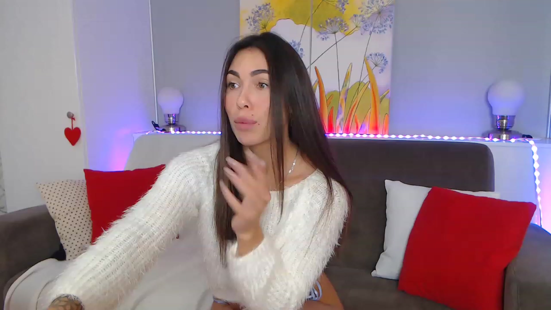 Gallery image thumbnail from VikiEvans's myfreecams stream on, 12/07/2022, 16:44 image 1 of 20