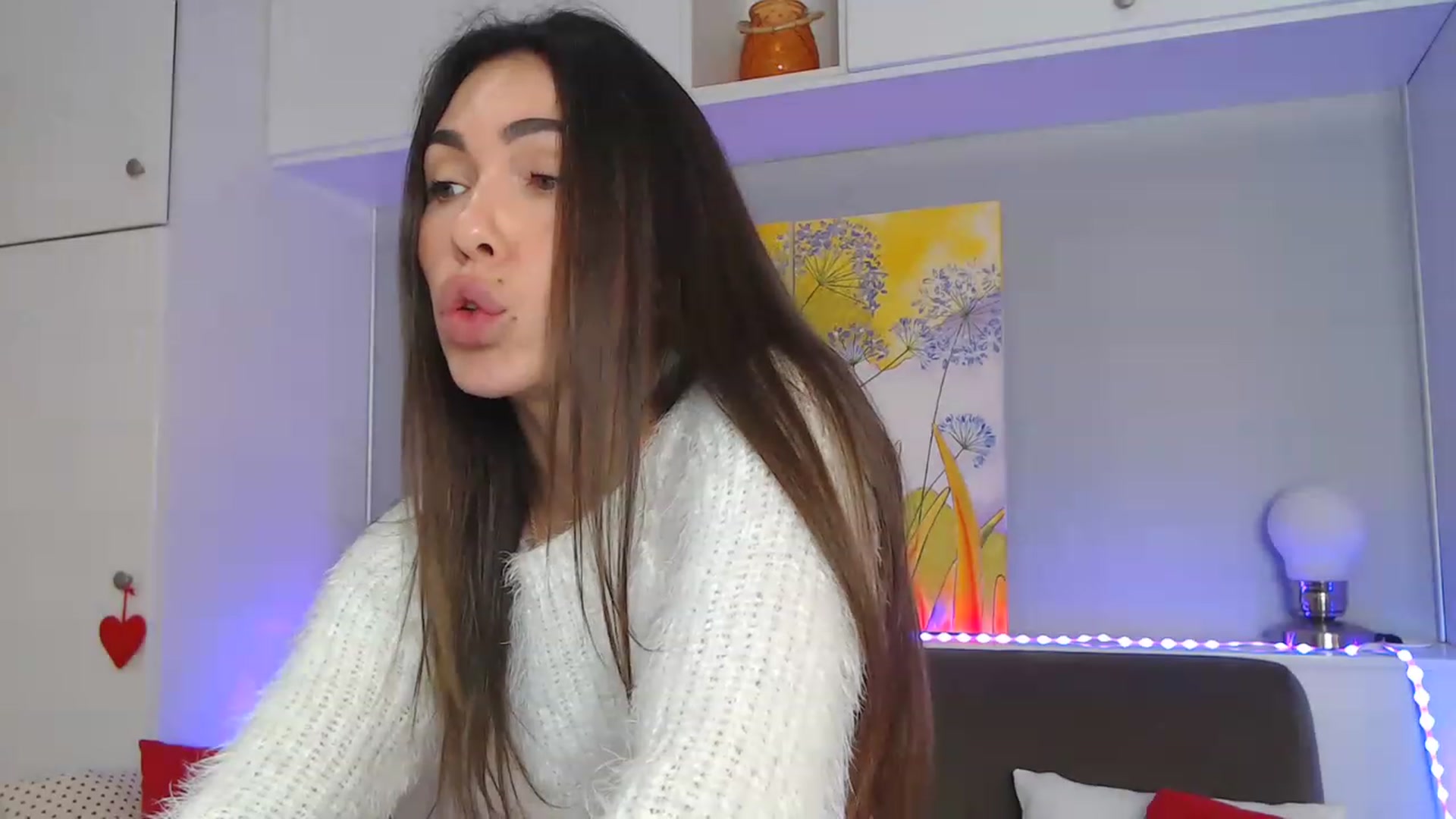Gallery image thumbnail from VikiEvans's myfreecams stream on, 12/07/2022, 16:44 image 20 of 20