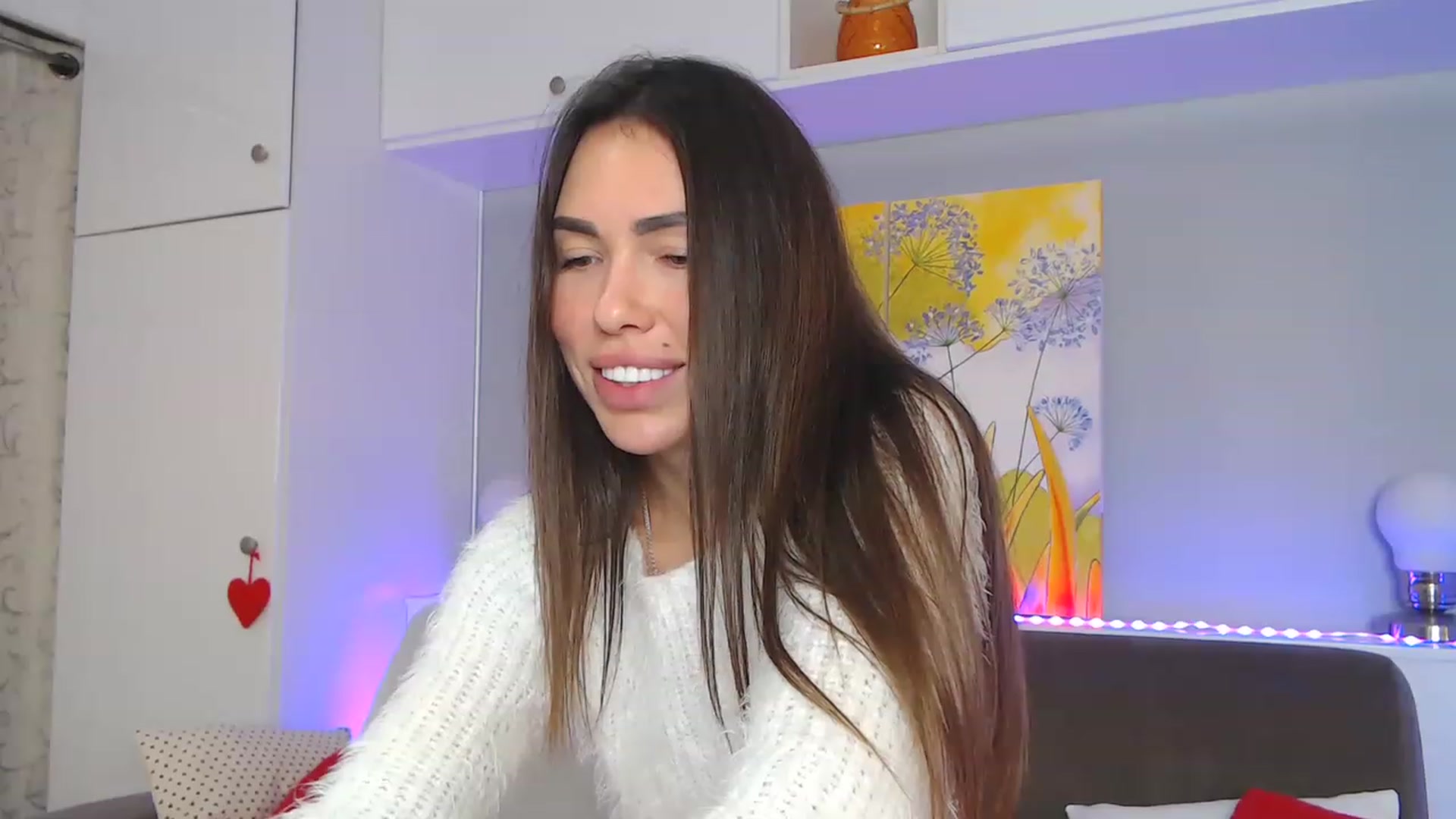 Gallery image thumbnail from VikiEvans's myfreecams stream on, 12/07/2022, 17:22 image 19 of 20
