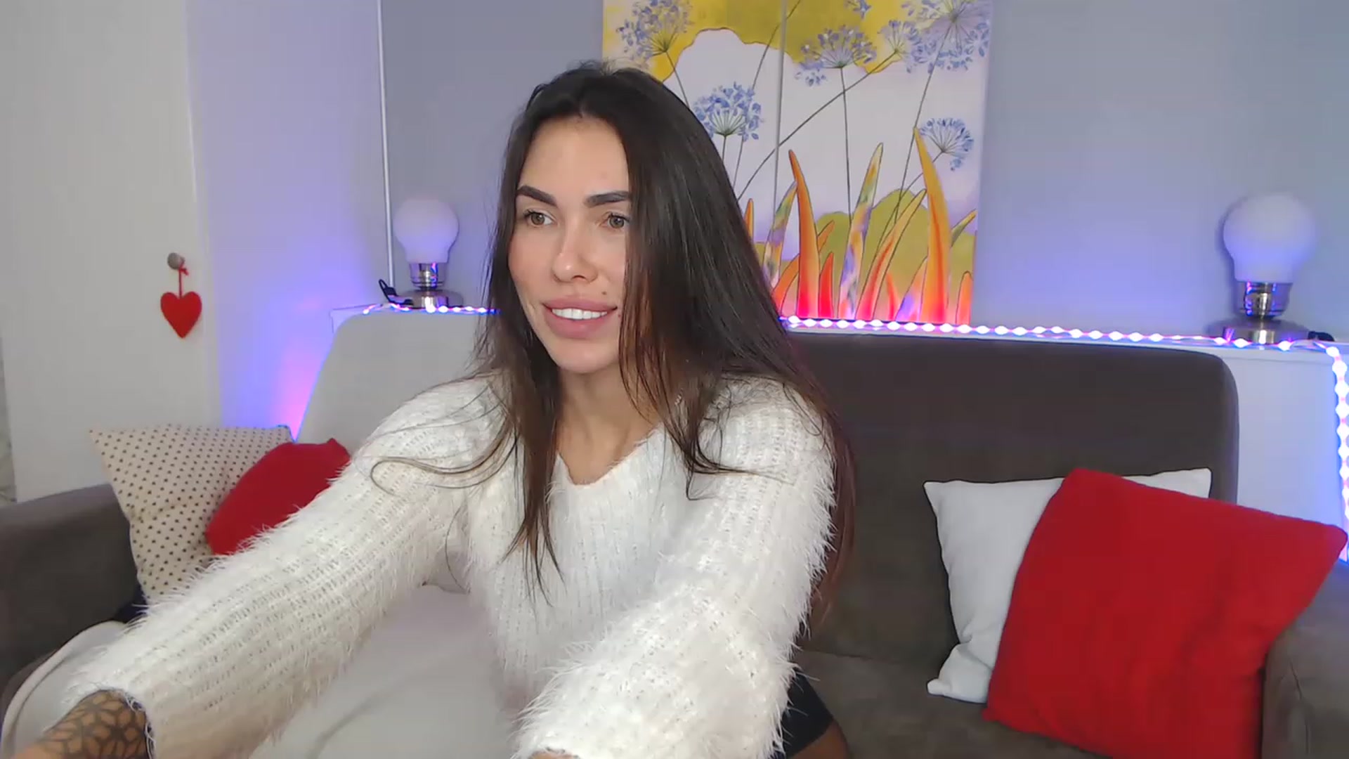 Gallery image thumbnail from VikiEvans's myfreecams stream on, 12/07/2022, 19:04 image 12 of 20