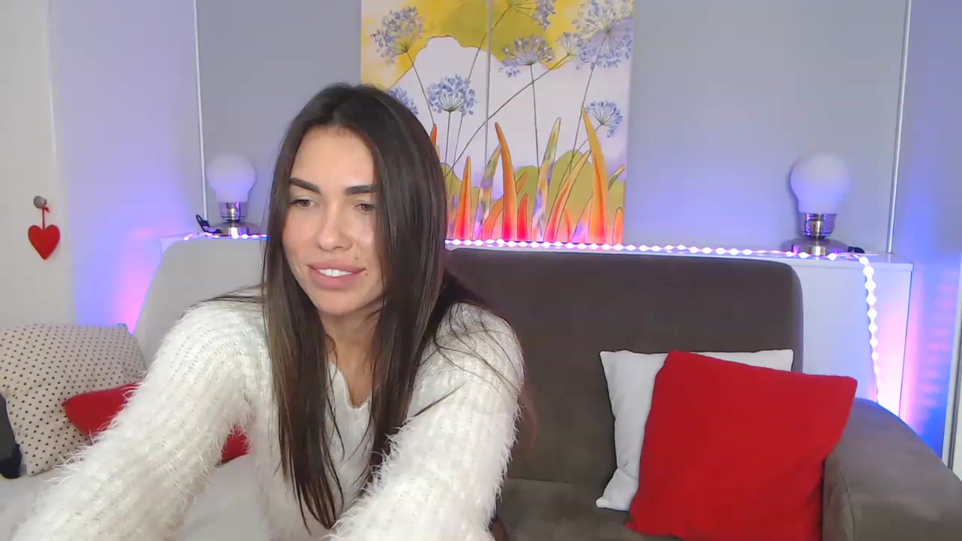 Gallery image thumbnail from VikiEvans's myfreecams stream on, 12/07/2022, 20:10 image 4 of 20