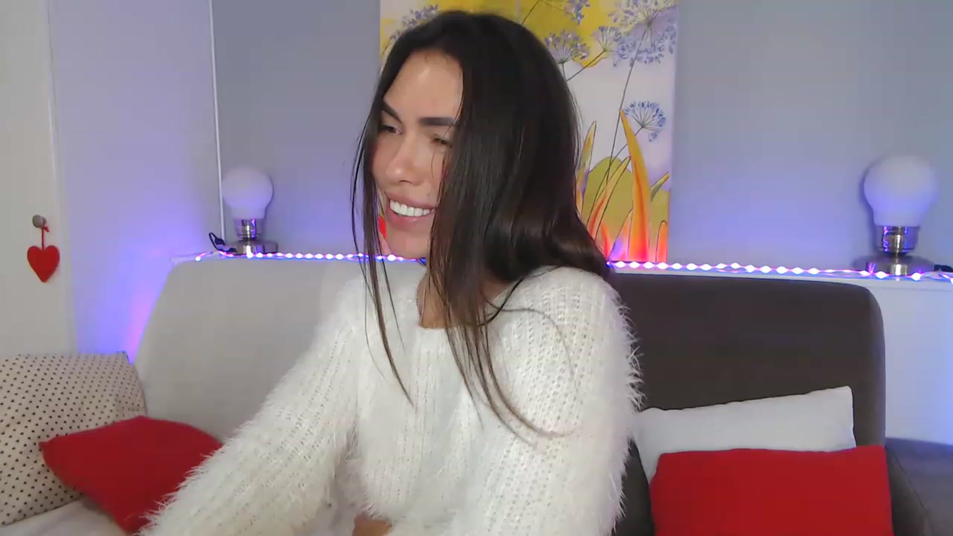Gallery image thumbnail from VikiEvans's myfreecams stream on, 12/07/2022, 20:59 image 17 of 20