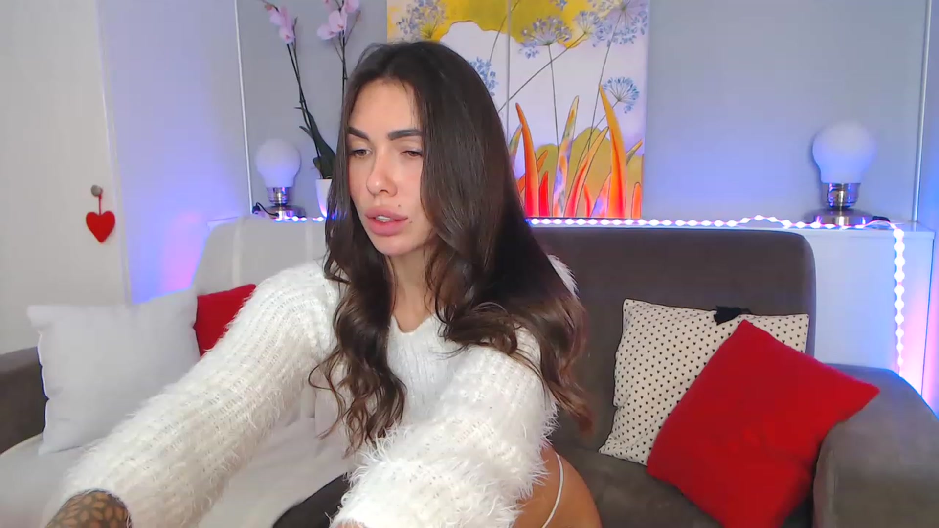 Gallery image thumbnail from VikiEvans's myfreecams stream on, 12/12/2022, 21:33 image 7 of 20