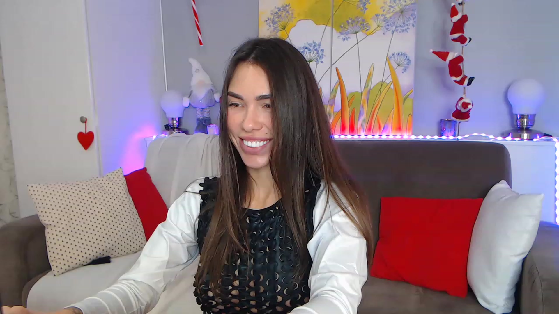 Gallery image thumbnail from VikiEvans's myfreecams stream on, 12/21/2022, 17:51 image 20 of 20