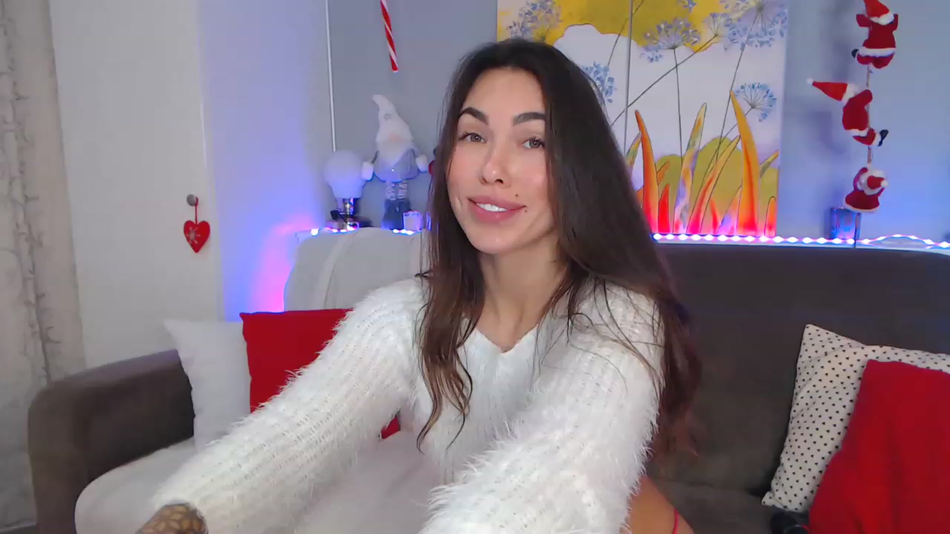 Gallery image thumbnail from VikiEvans's myfreecams stream on, 12/24/2022, 17:45 image 19 of 20