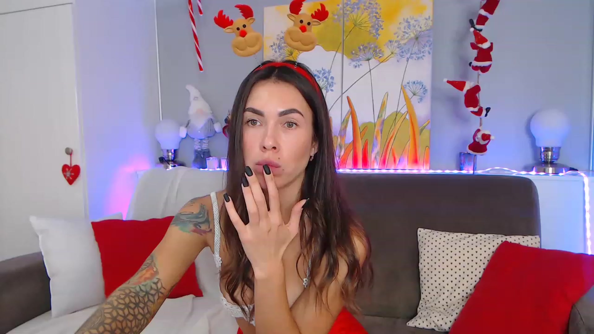 Gallery image thumbnail from VikiEvans's myfreecams stream on, 12/25/2022, 20:02 image 9 of 20
